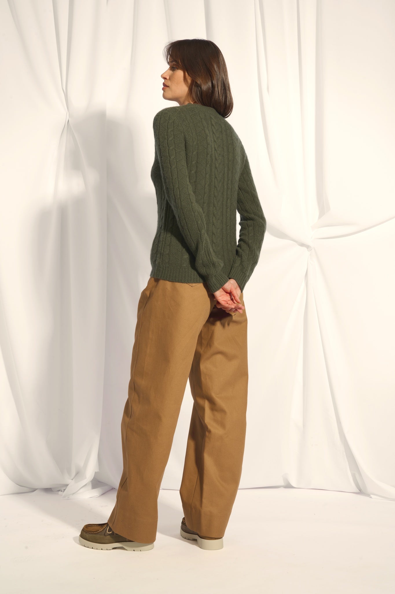 OLIVIA round-neck sweater khaki