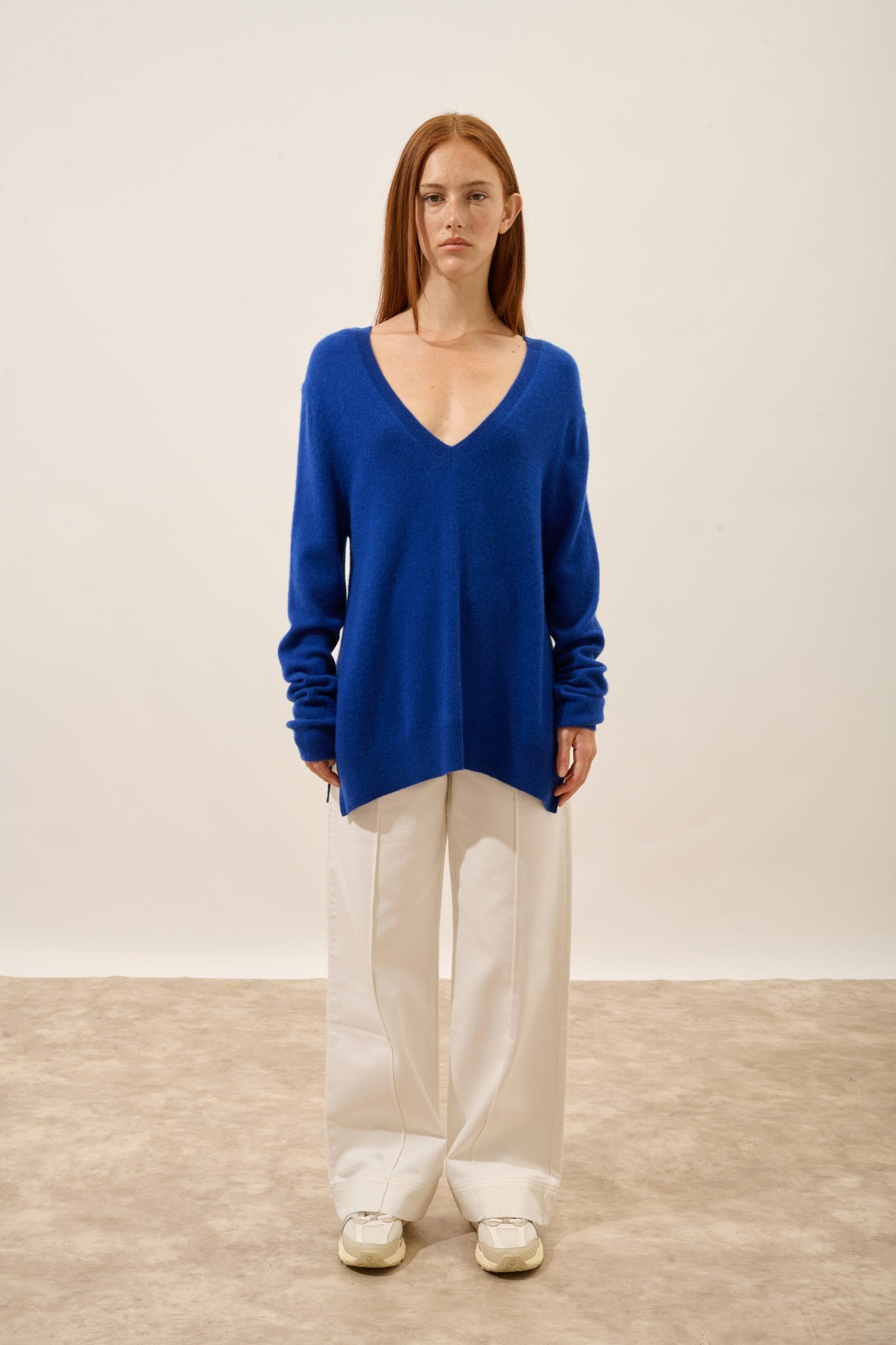 OPAL v-neck sweater ultramarine