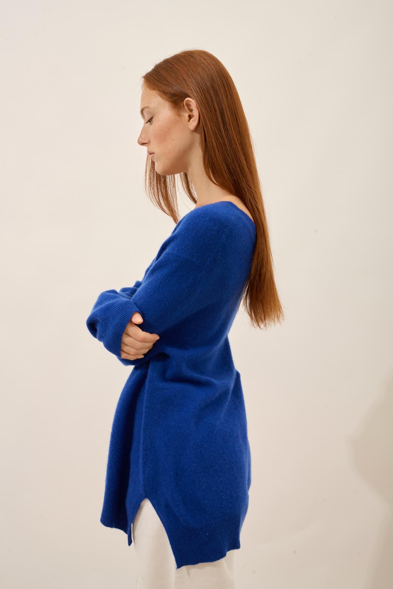 OPAL v-neck sweater ultramarine