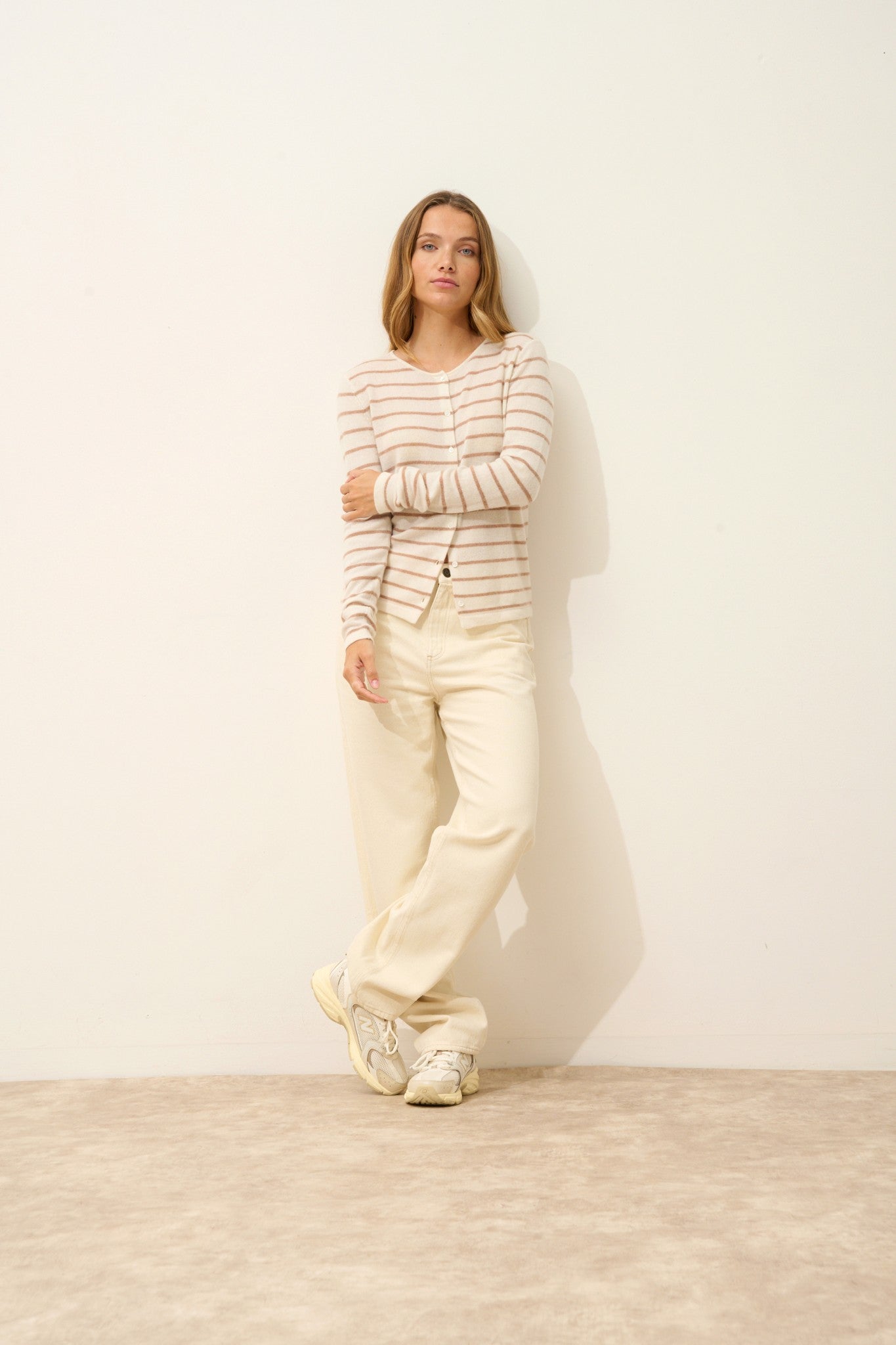 ophelia cardigan col rond bi-color camel chiné/ivoire 100% cachemire