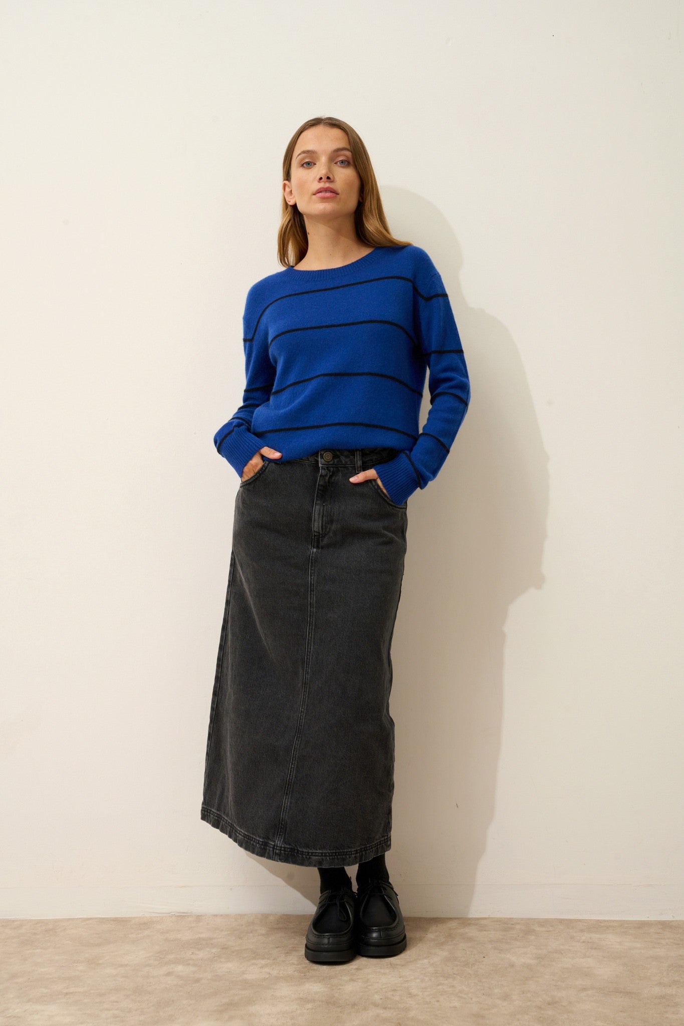 orélis pull col bateau bi-color outremer/noir 100% cachemire