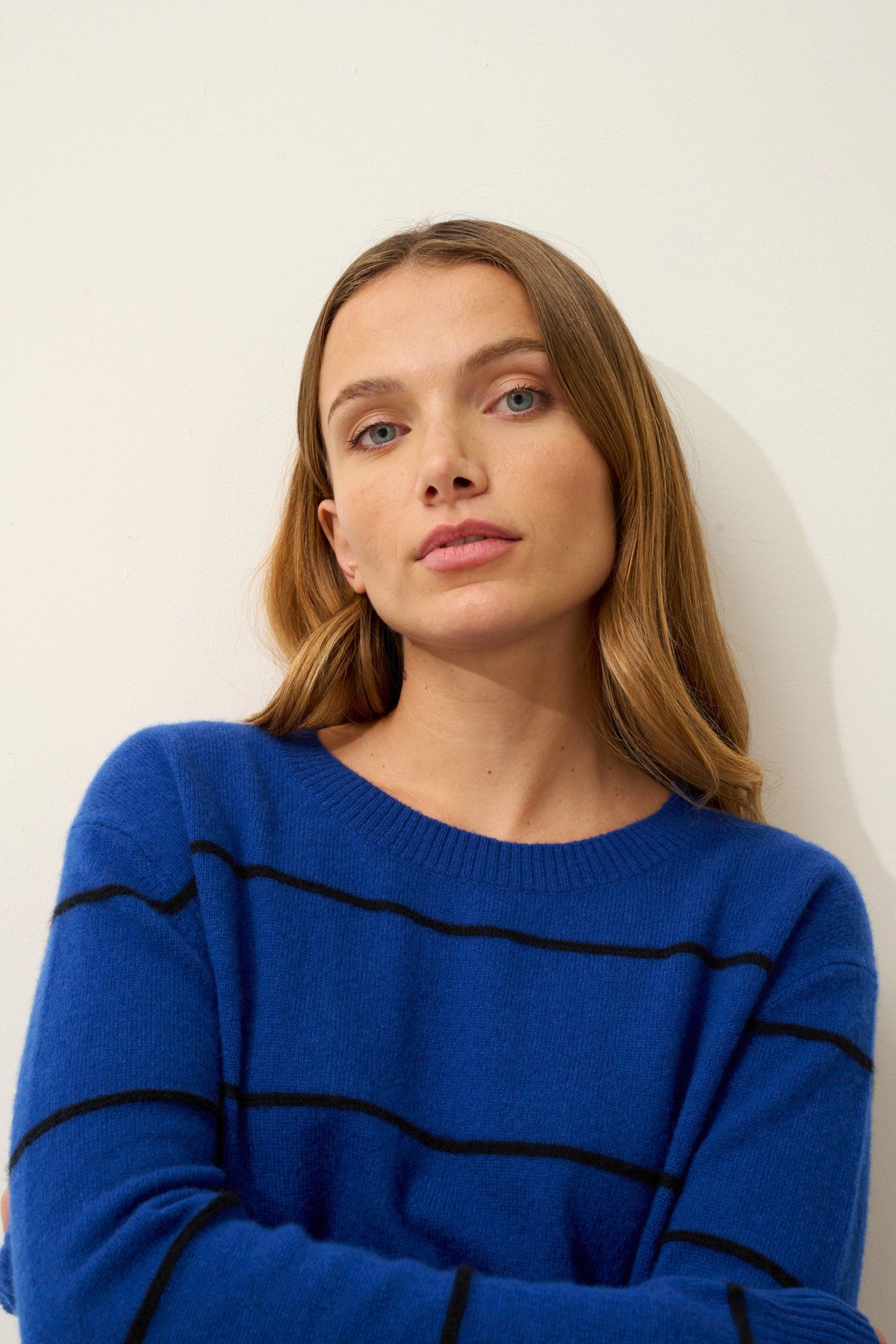 orélis pull col bateau bi-color outremer/noir 100% cachemire