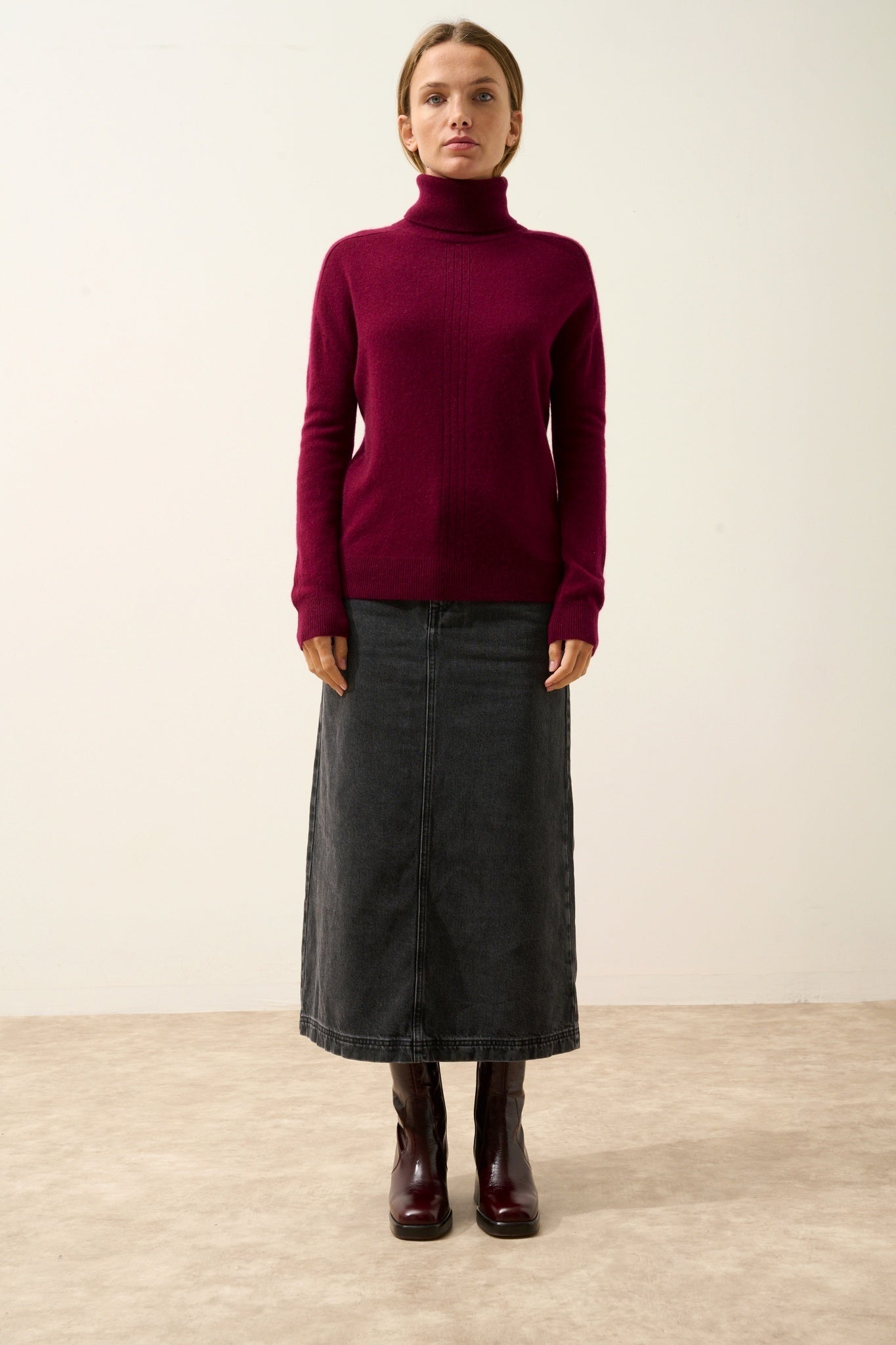 ORIANNE burgundy turtleneck sweater