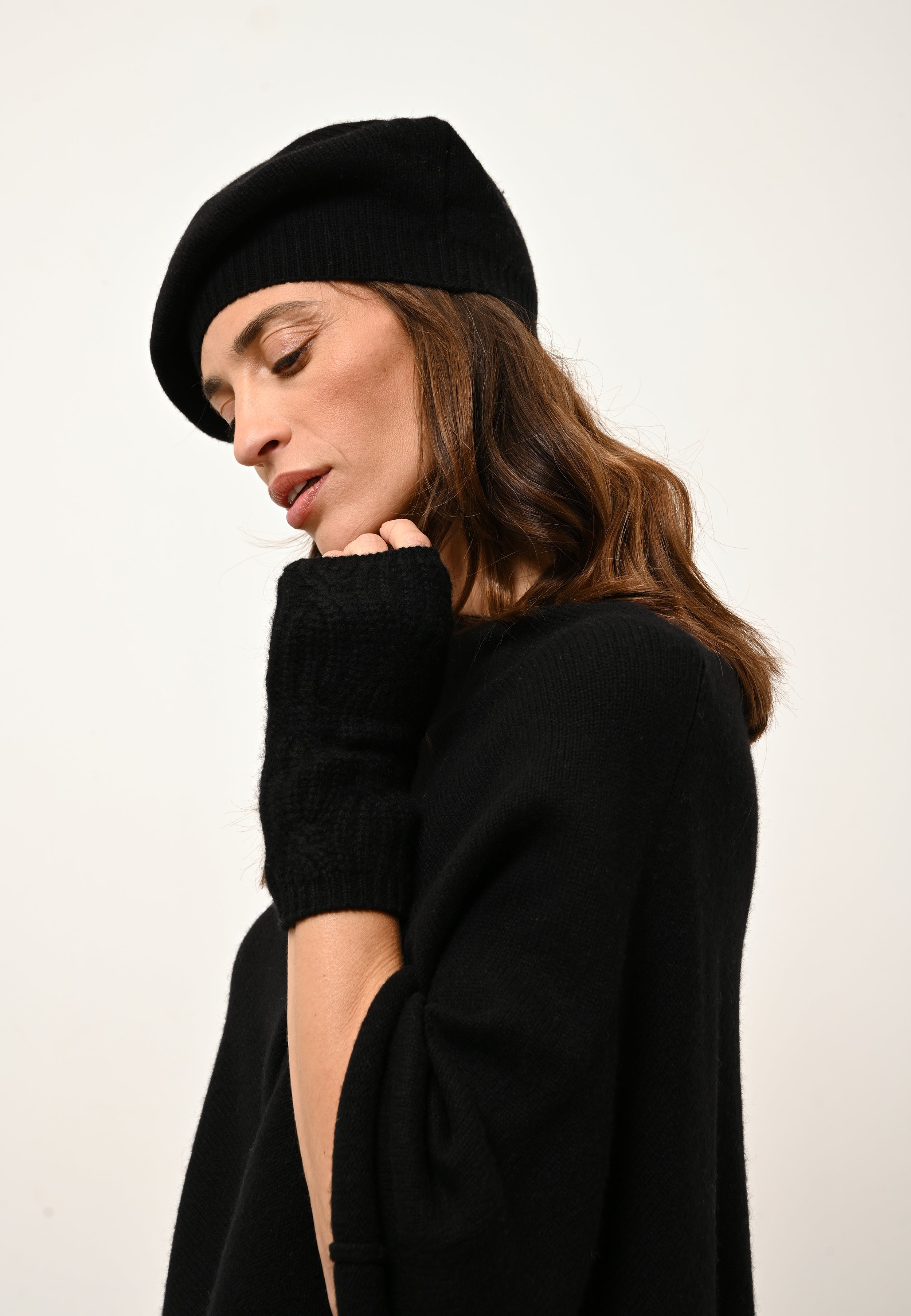 PARIS black beret