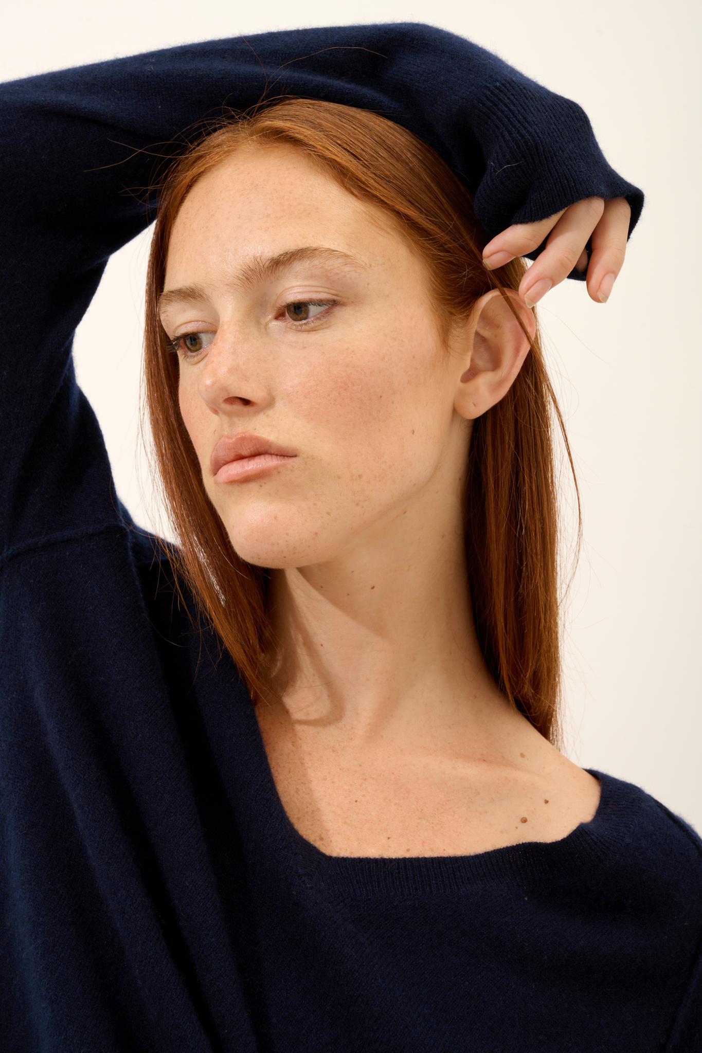PHOEBE pull col v navy