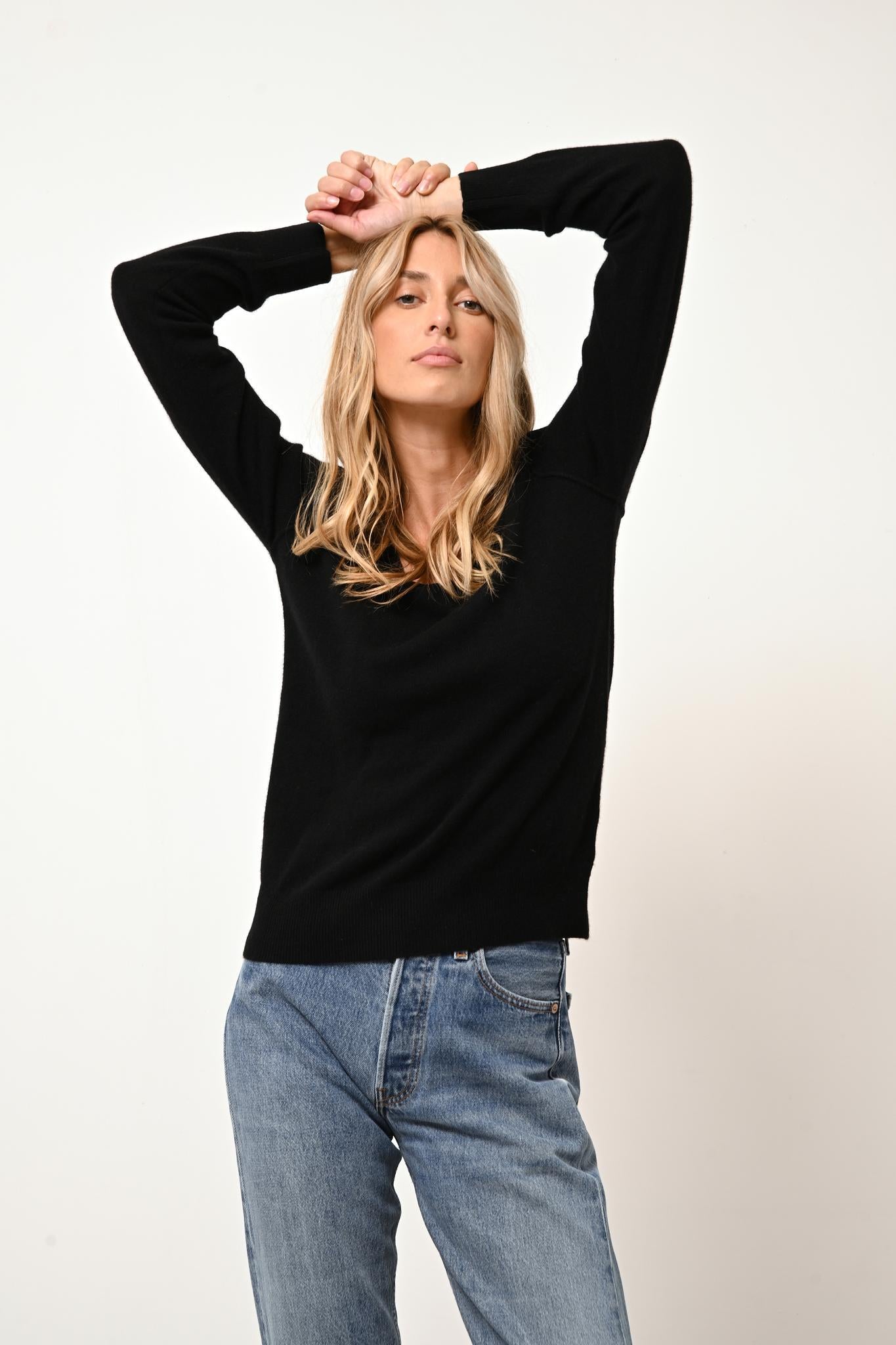 PHOEBE pull col v noir