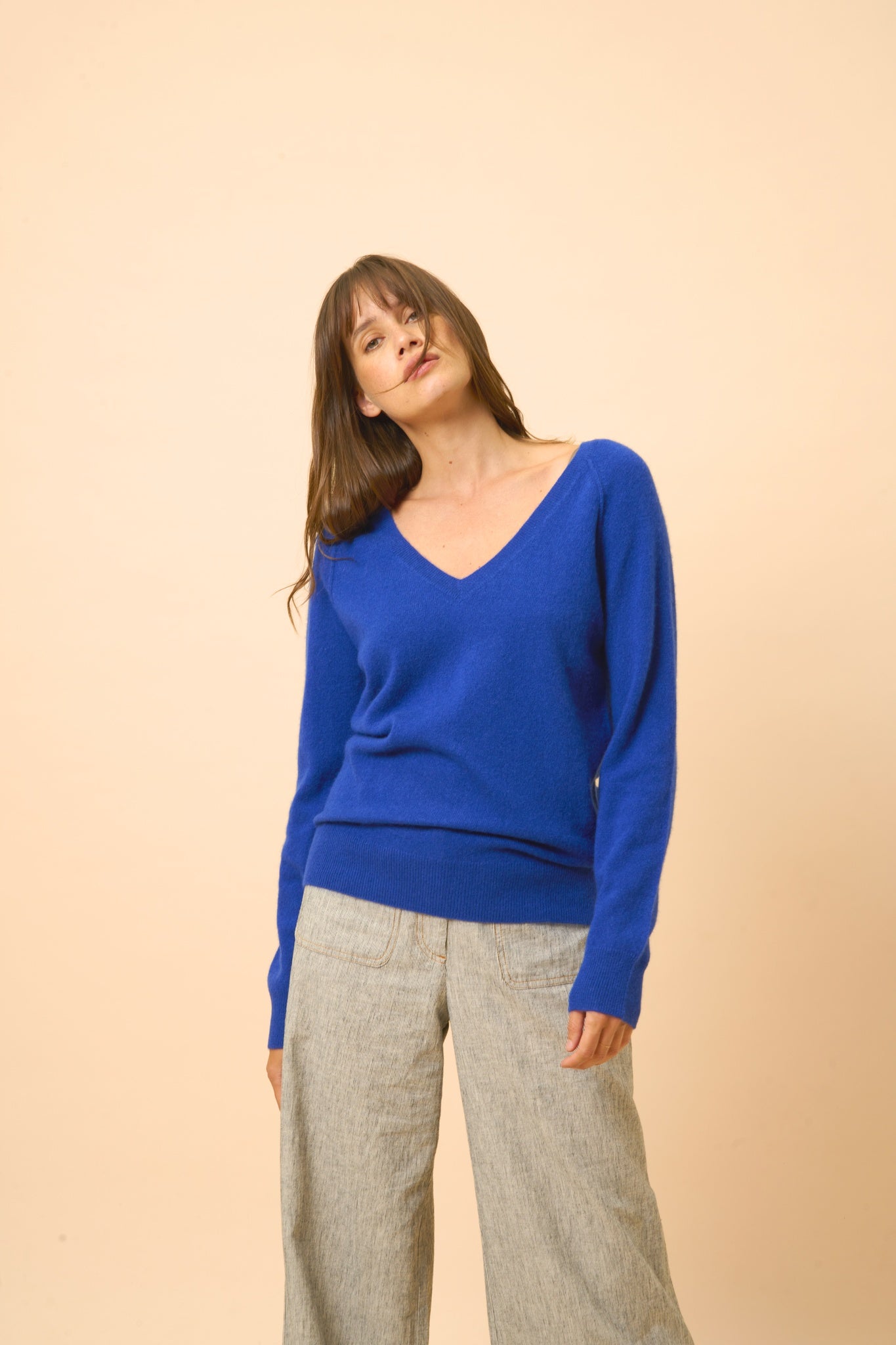 PHOEBE v-neck sweater ultramarine