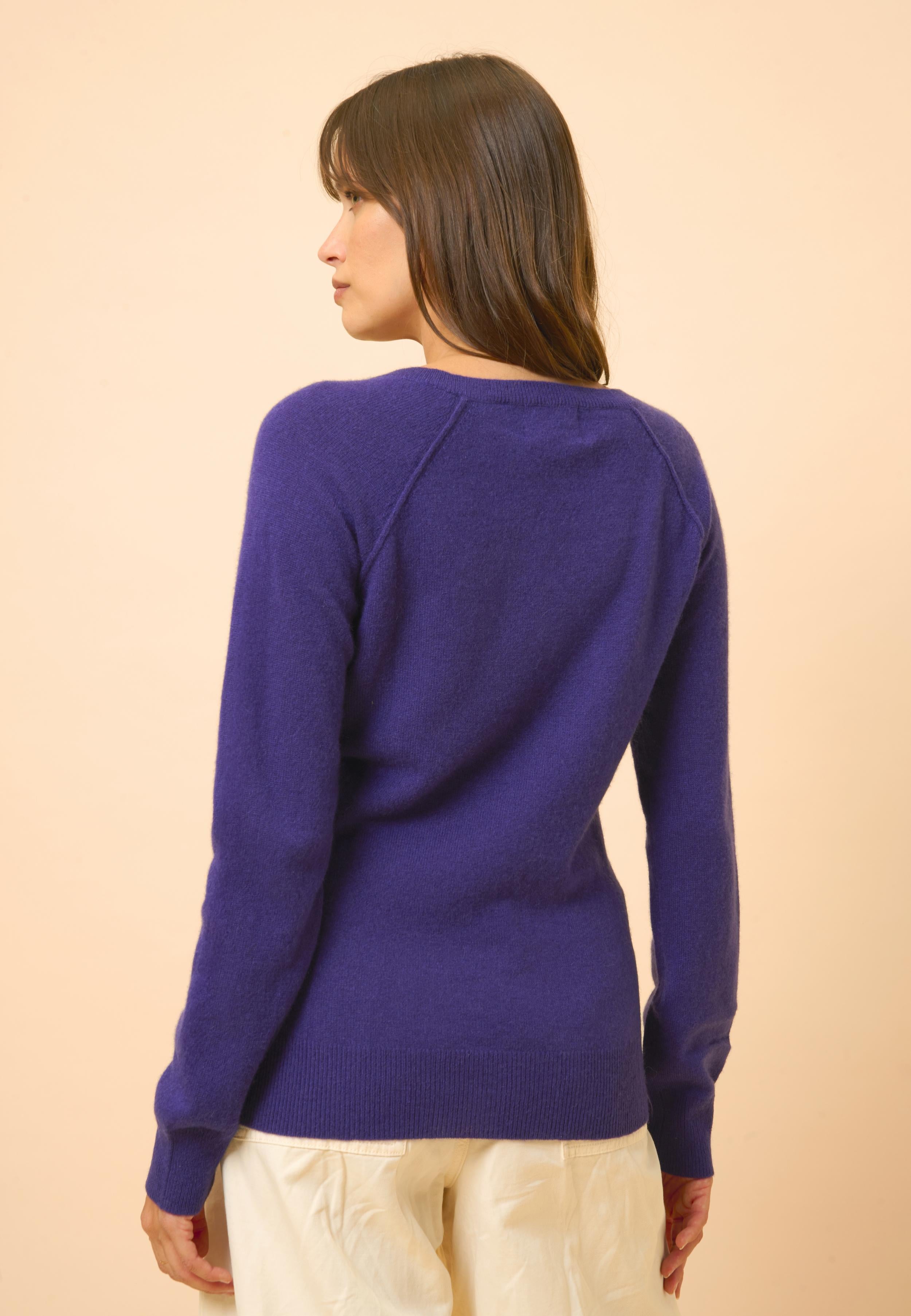 PHOEBE purple v-neck sweater 100% cashmere