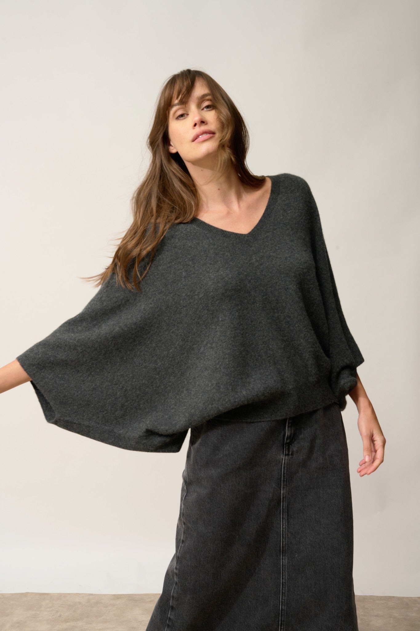 polo pull col v chauve souris carbone chiné 100% cachemire