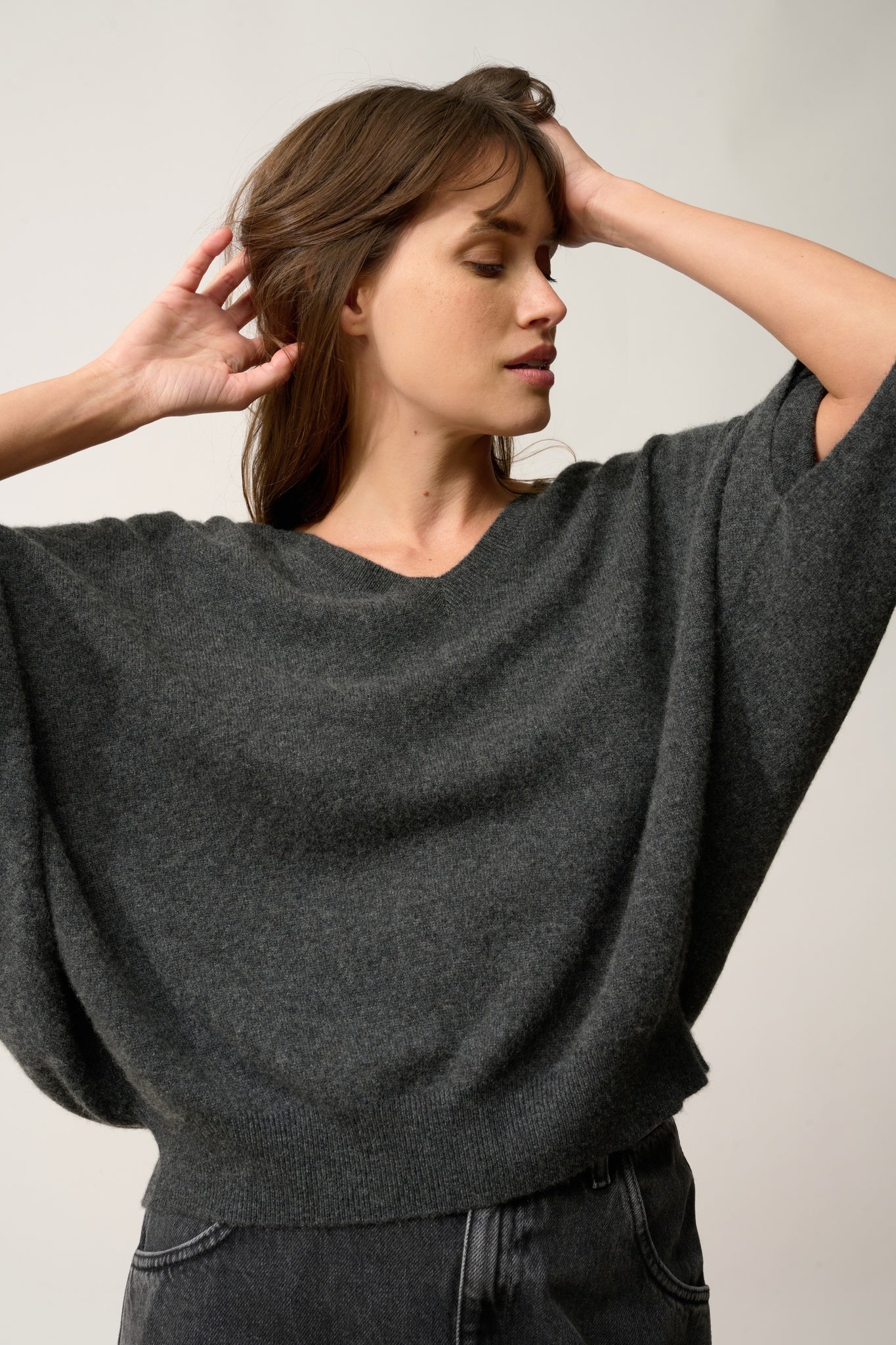 POLO pull col v chauve souris carbone chiné