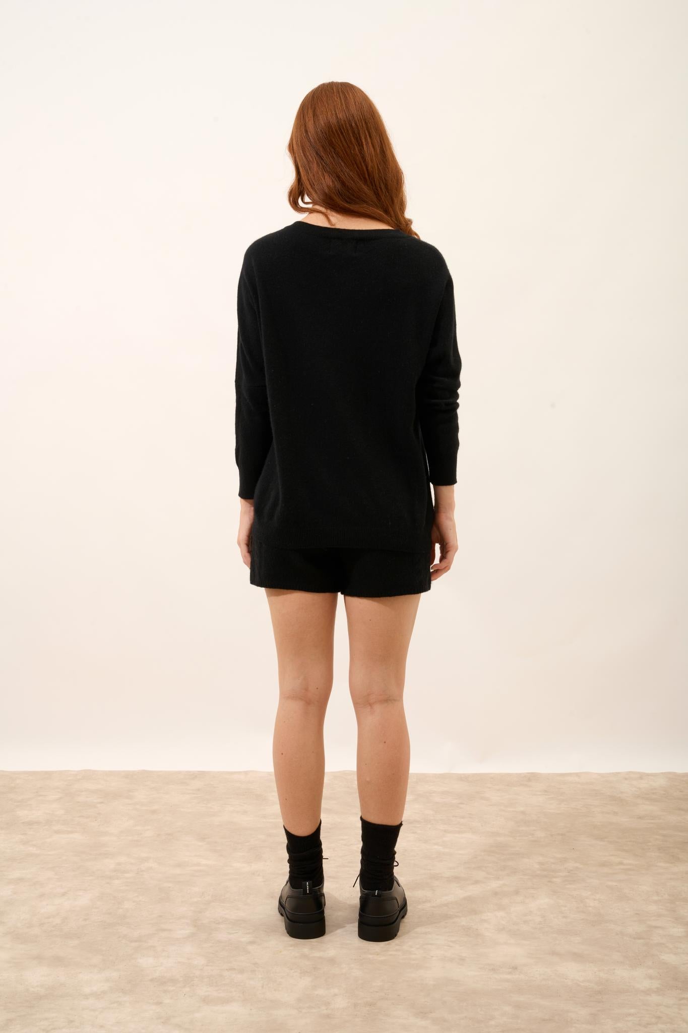 REBECCA pull col rond noir