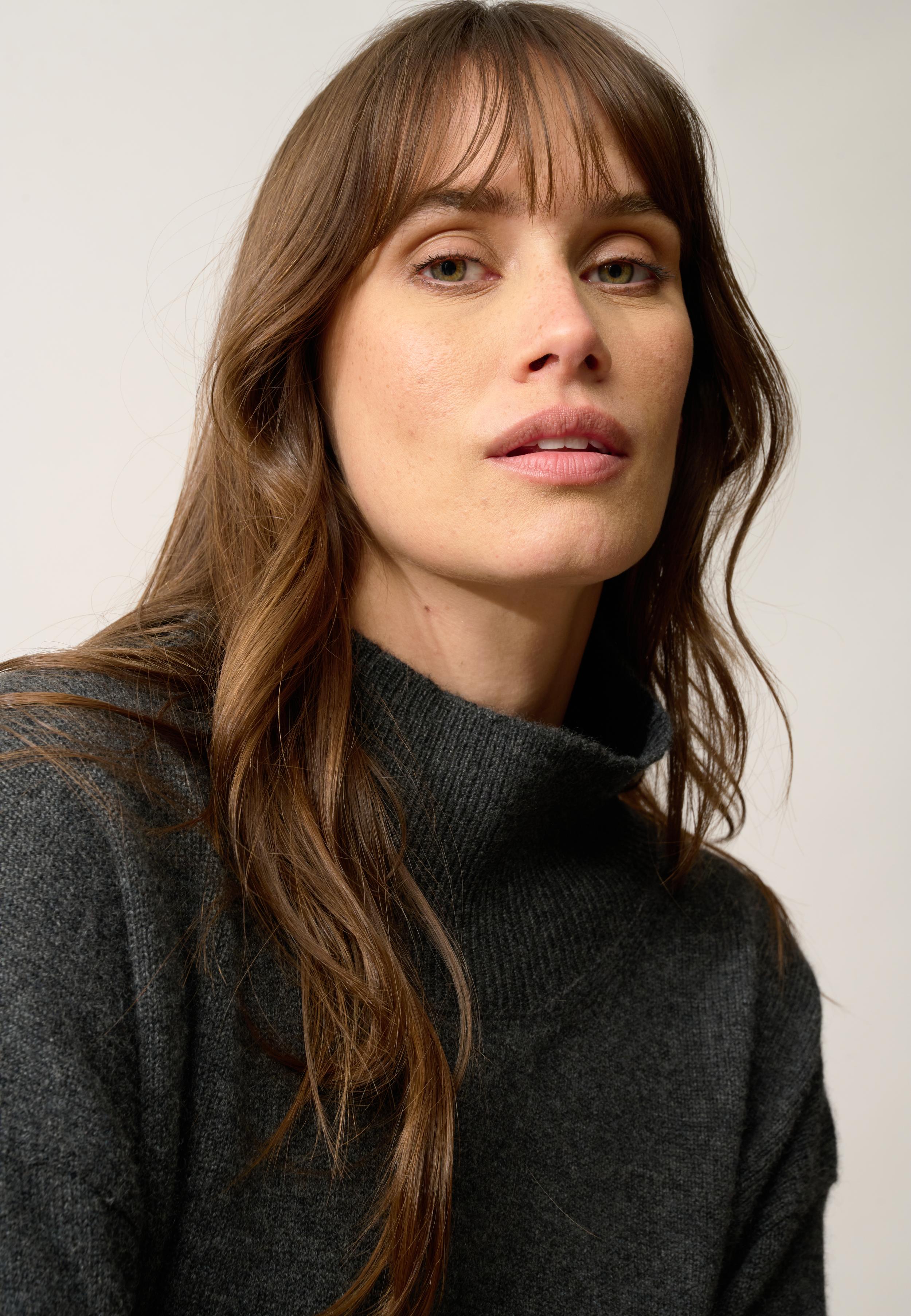 ROMY pull col montant carbone chiné