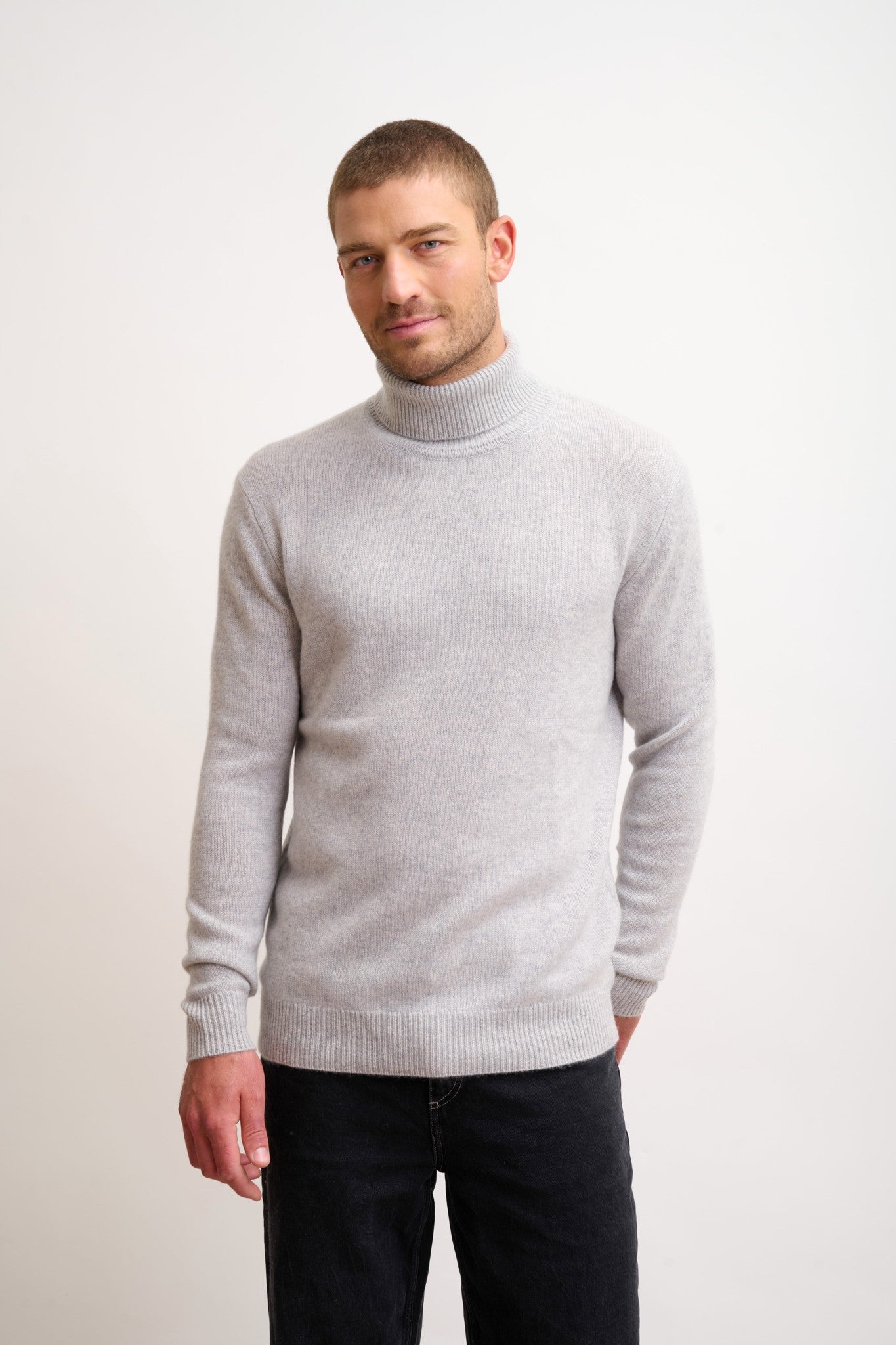 sacha pull col roulé 4 fils gris clair chiné 100% cachemire