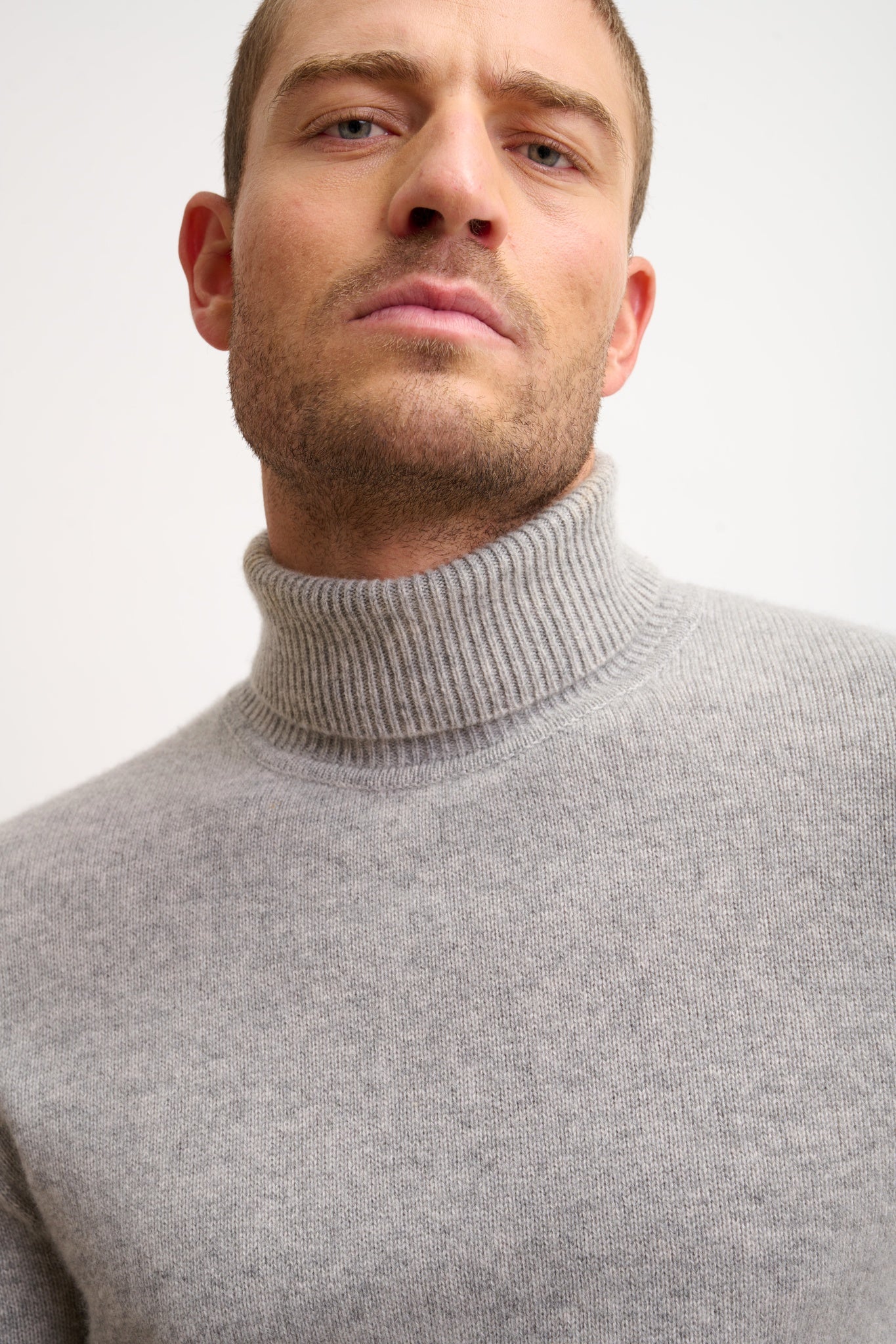 SACHA pull col roulé nuage chiné