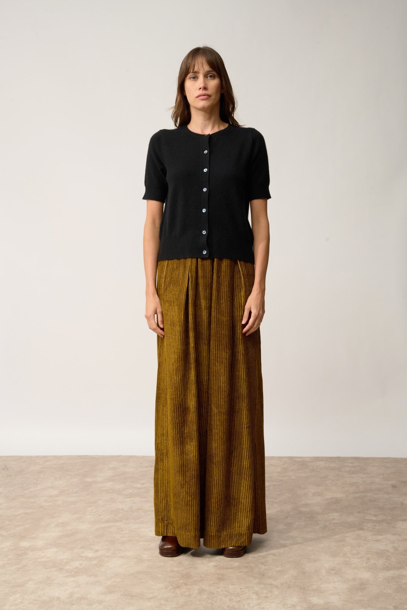 SAMUEL black round neck cardigan