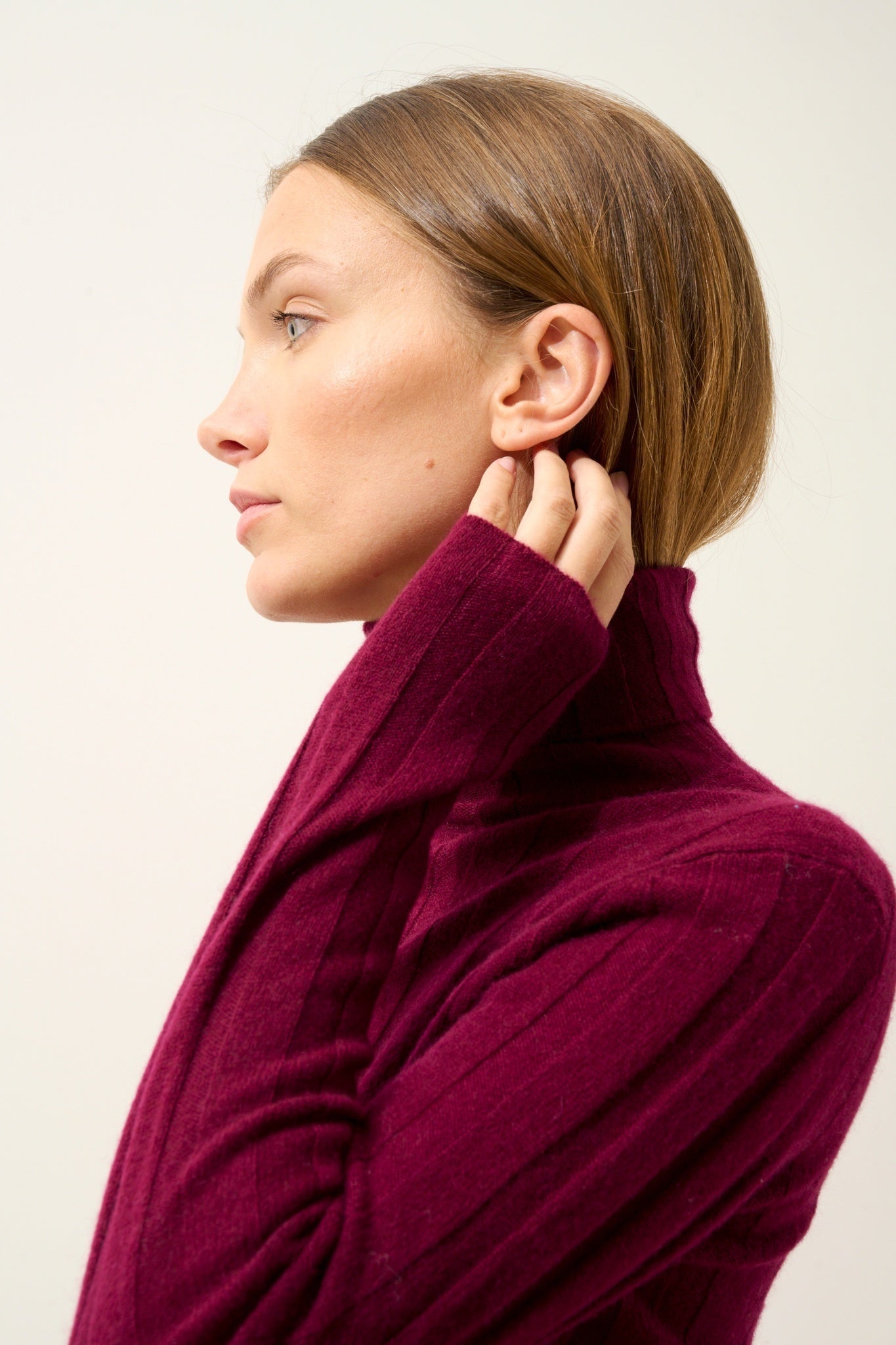 SERELITH pull col roulé bordeaux