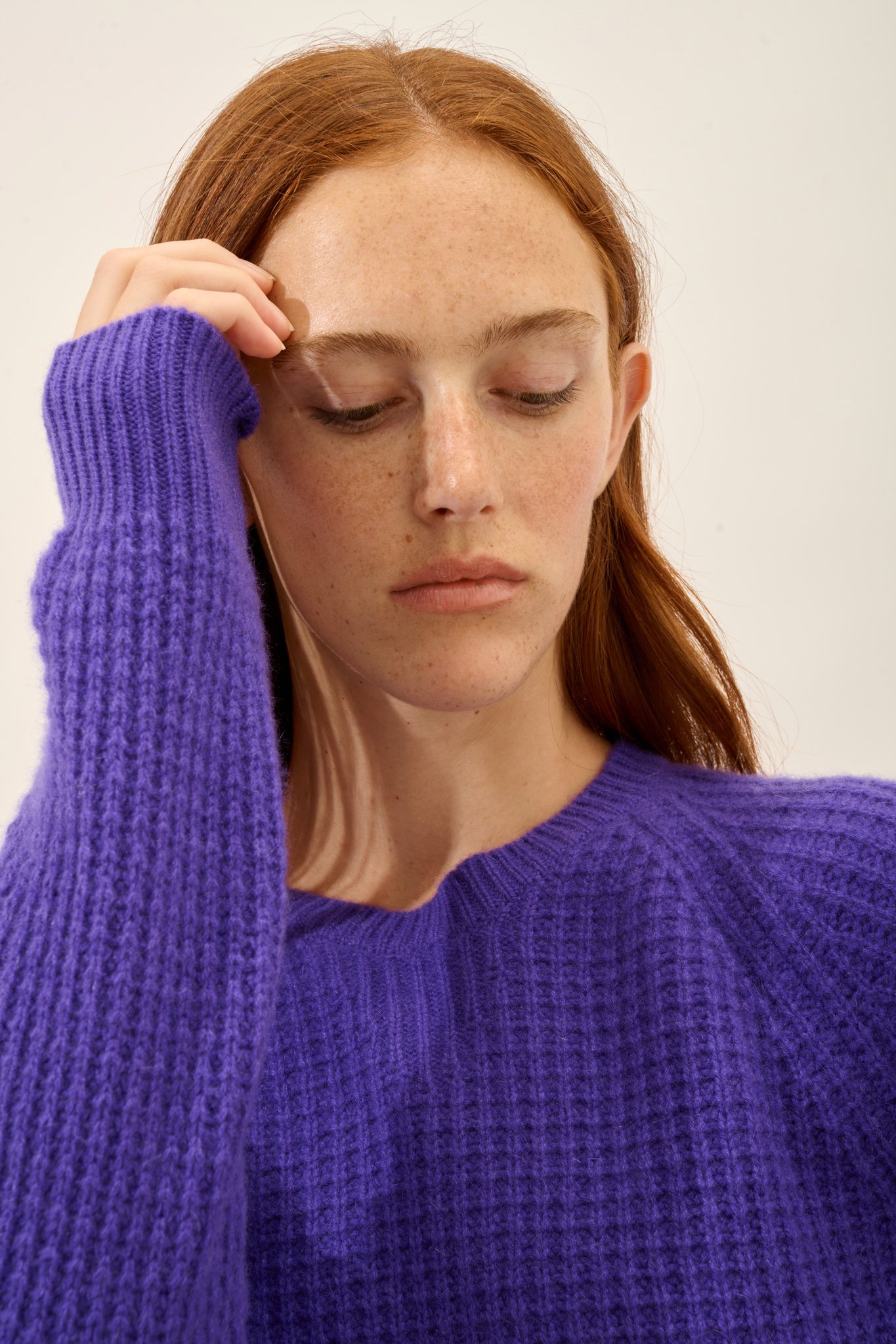 SERENIA round neck 6-ply amethyst sweater