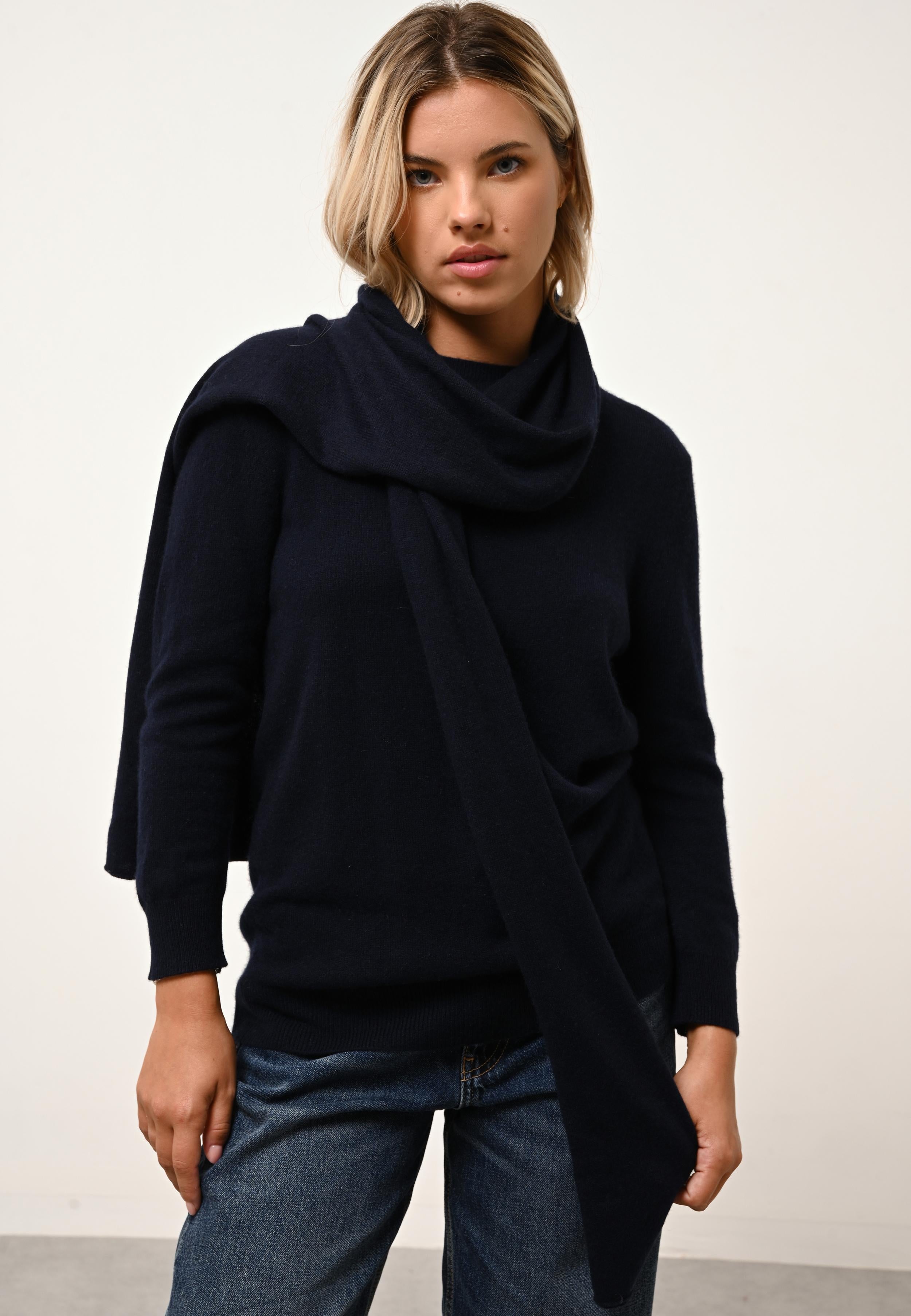 SPENCER navy scarf