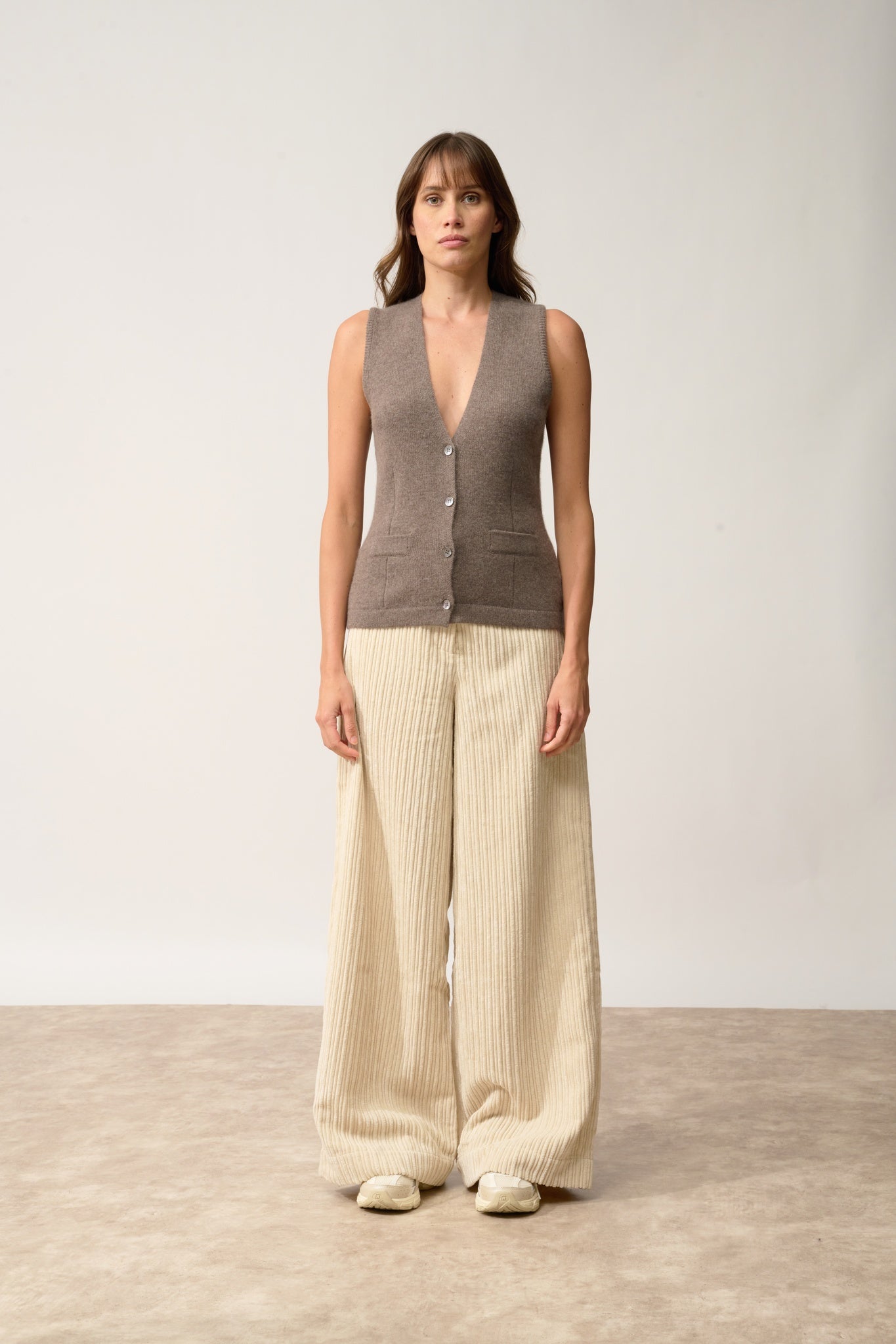 STEFAN cardigan with V-neck in taupe heather