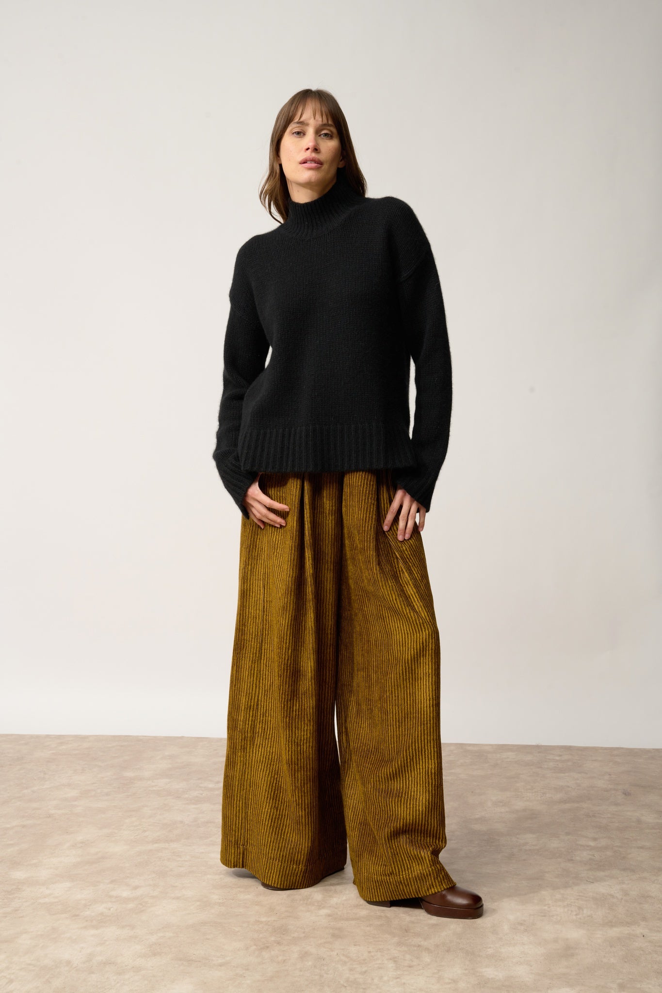 SULLANA pull col montant noir