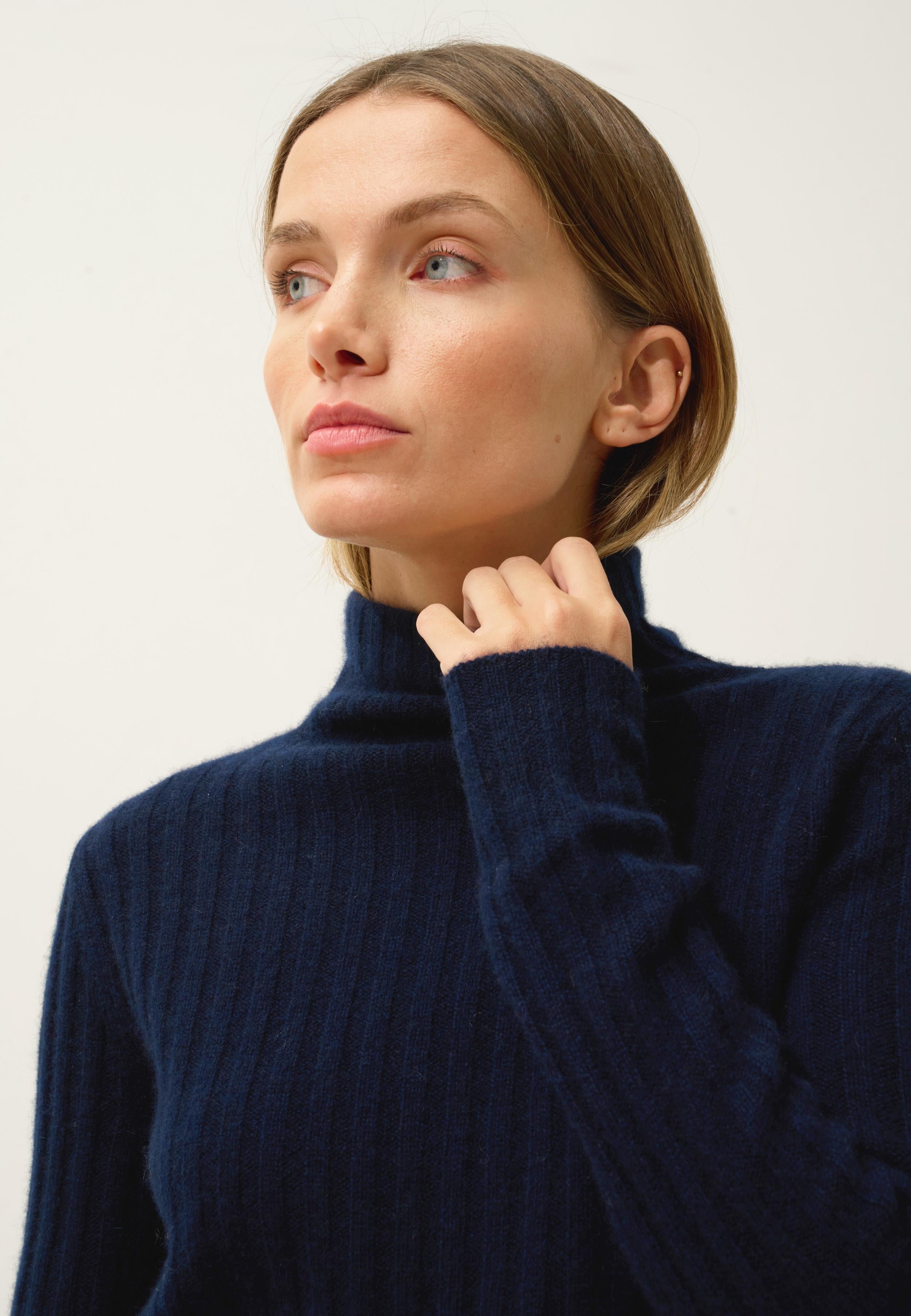 SUNNEVA pull col montant navy
