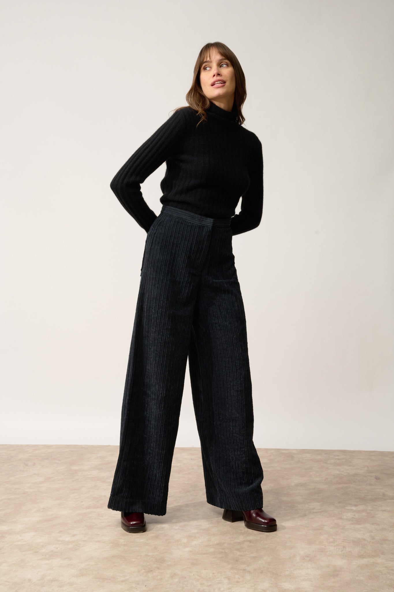 SUNNEVA pull col montant noir