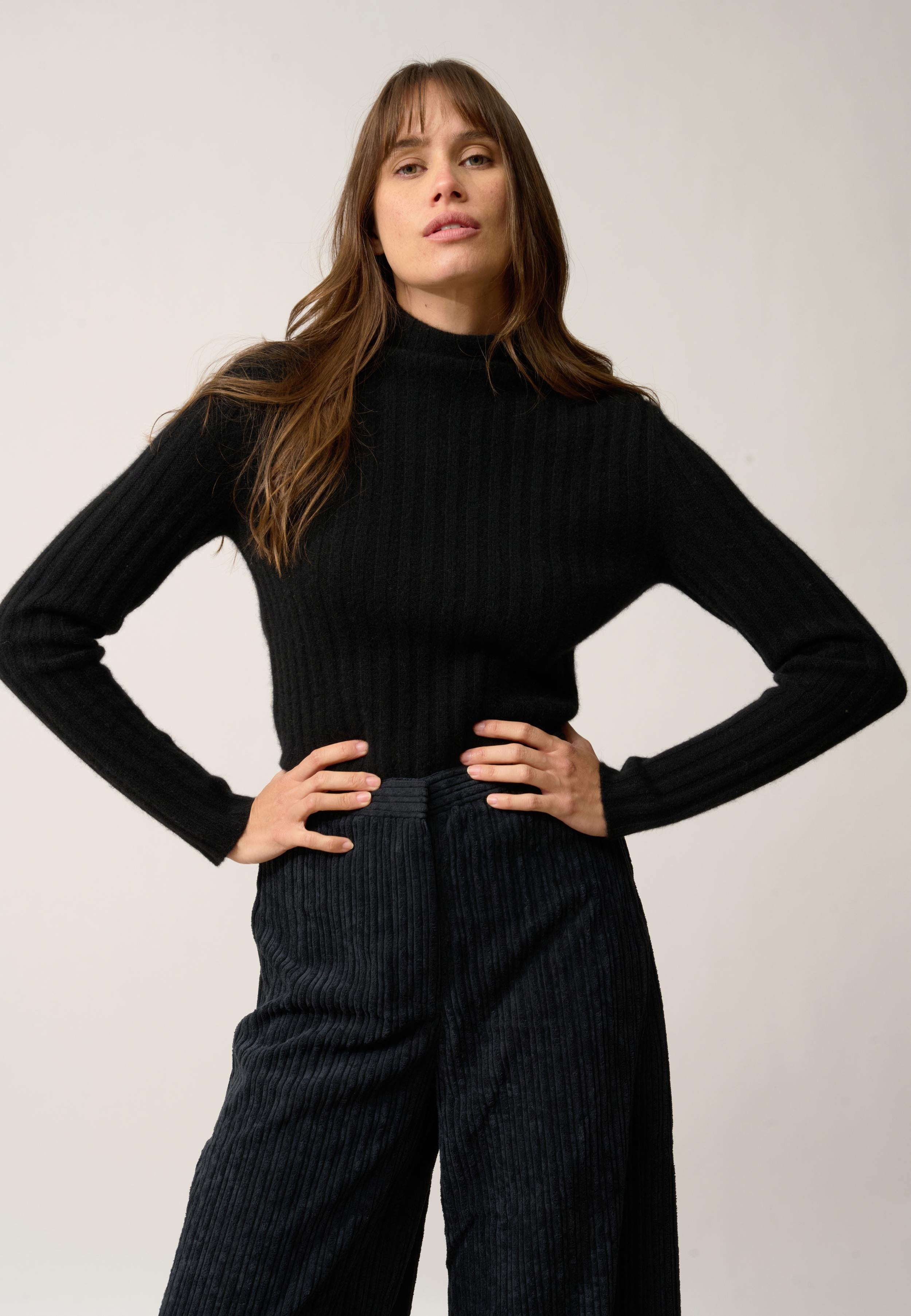 SUNNEVA pull col montant noir