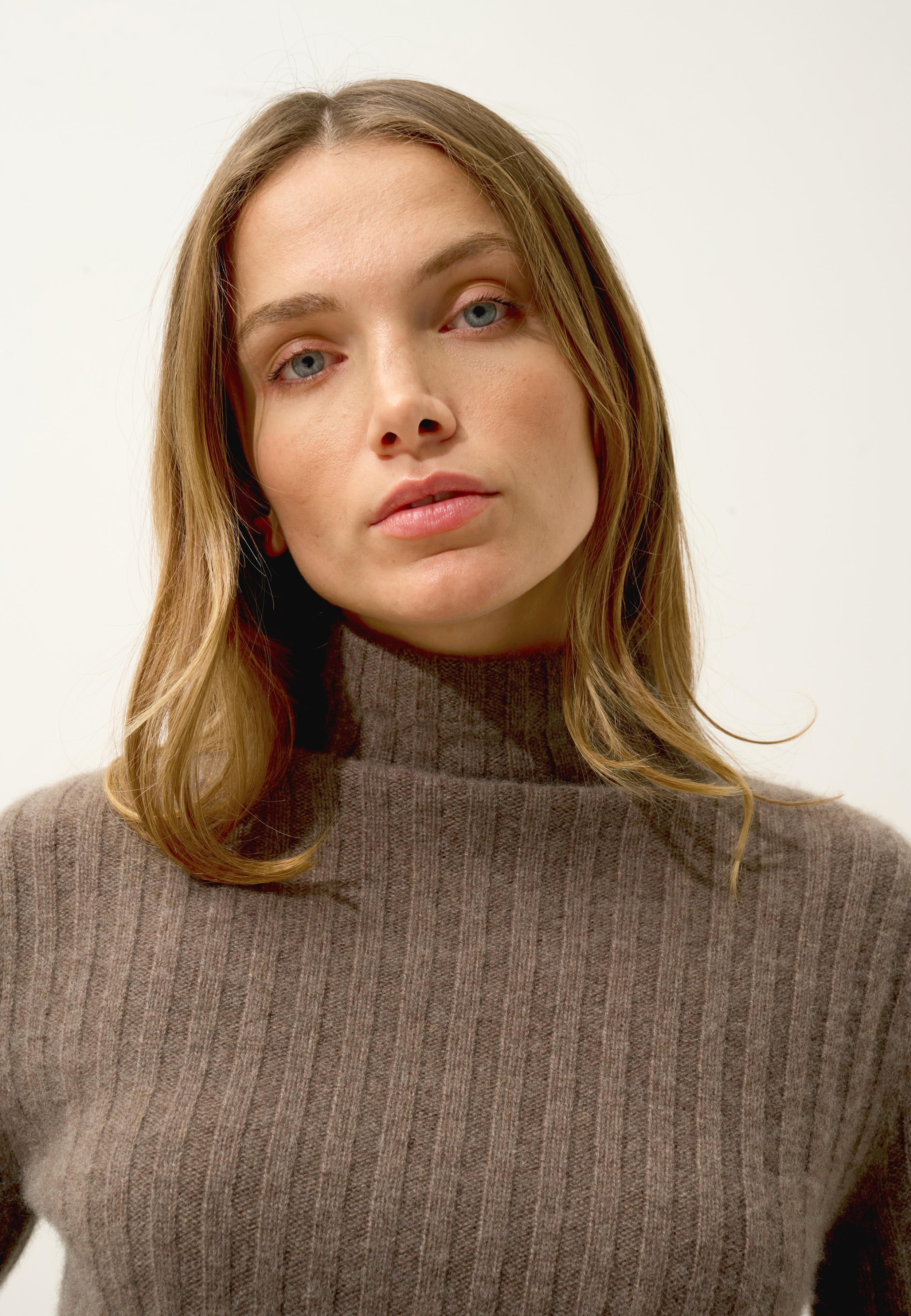 SUNNEVA pull col montant taupe chiné