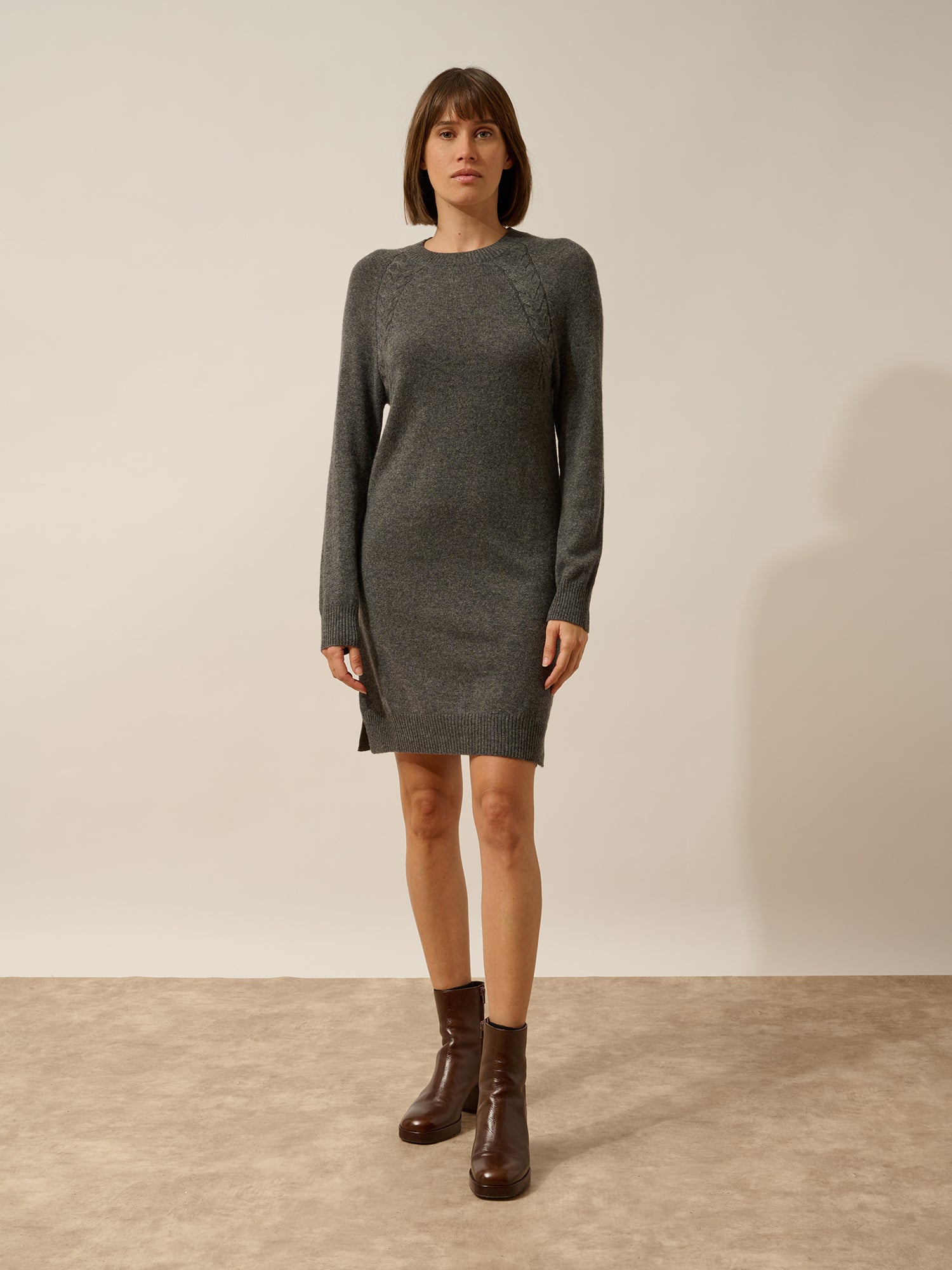 SYLVIE robe courte col rond anthracite chiné