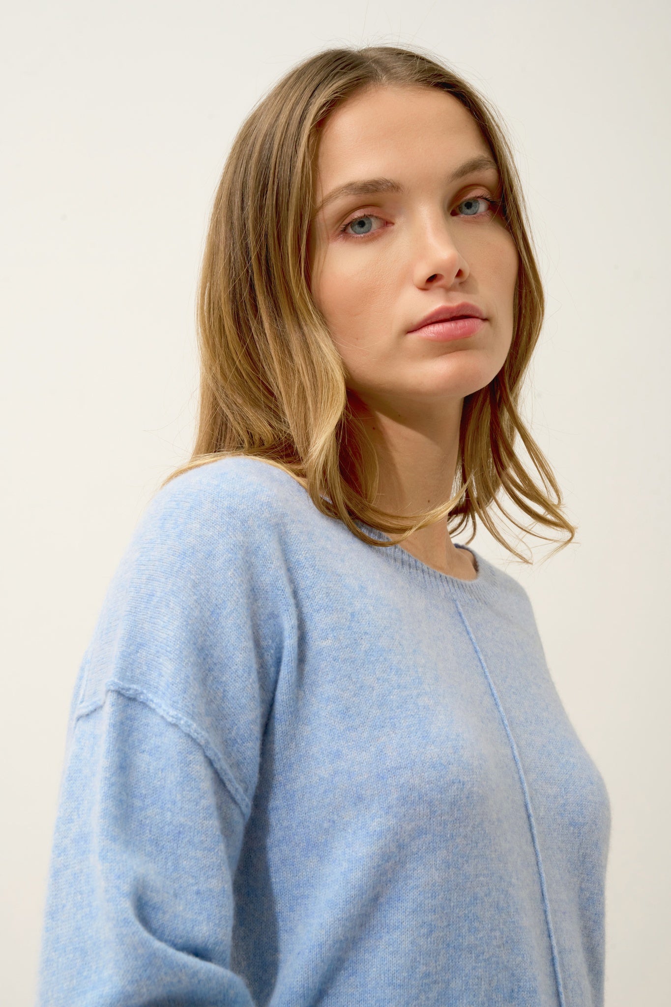 TESS pull col rond bleu ciel chiné