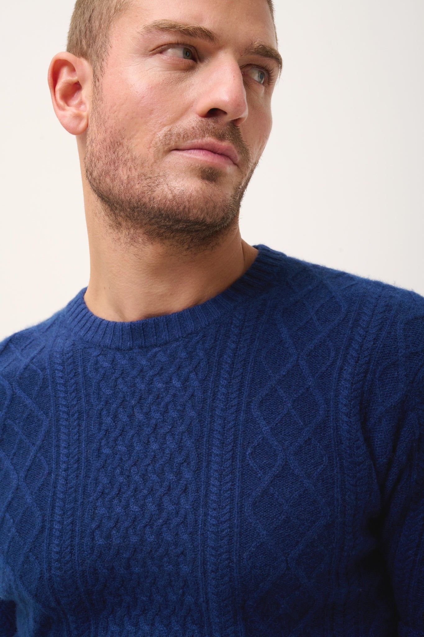 THURID pull col rond minuit