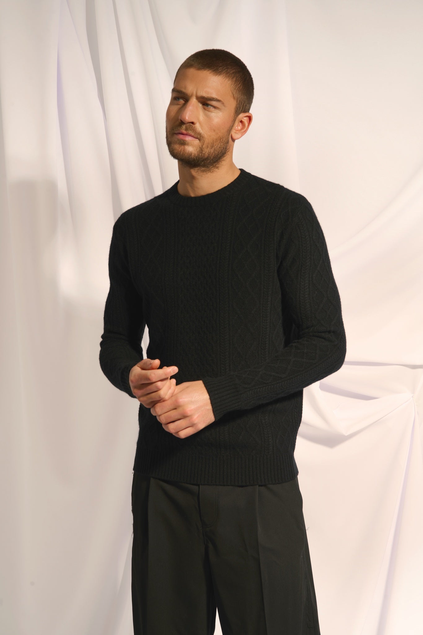 THURID pull col rond noir