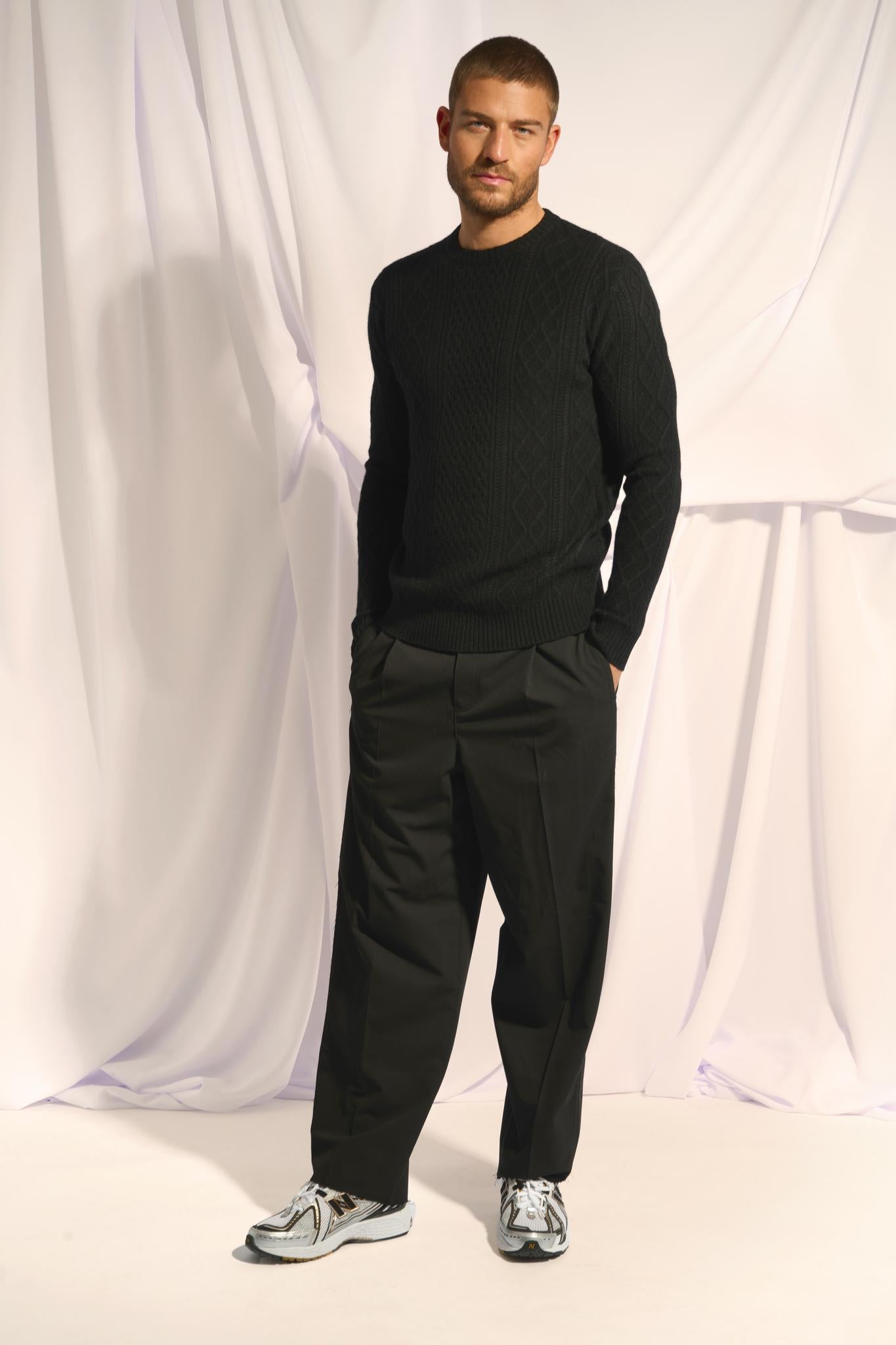 THURID pull col rond noir
