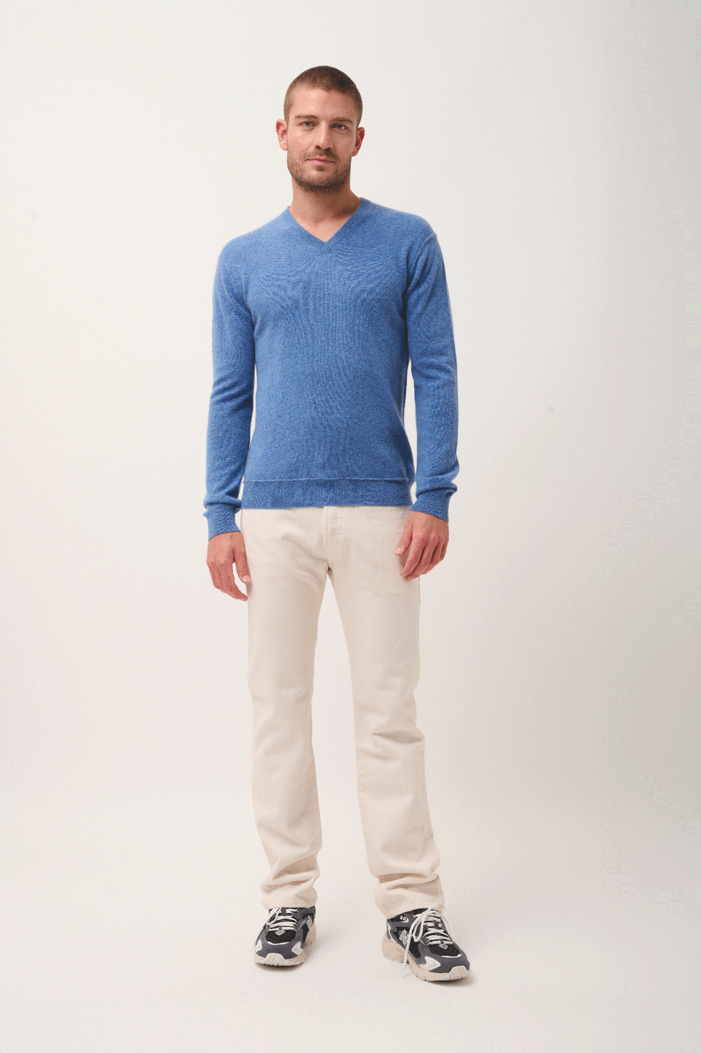 TOM pull col v bleu denim