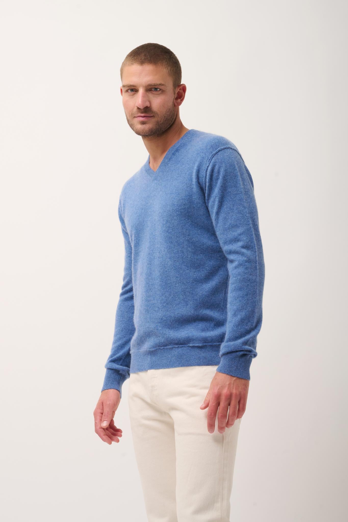 TOM pull col v bleu denim