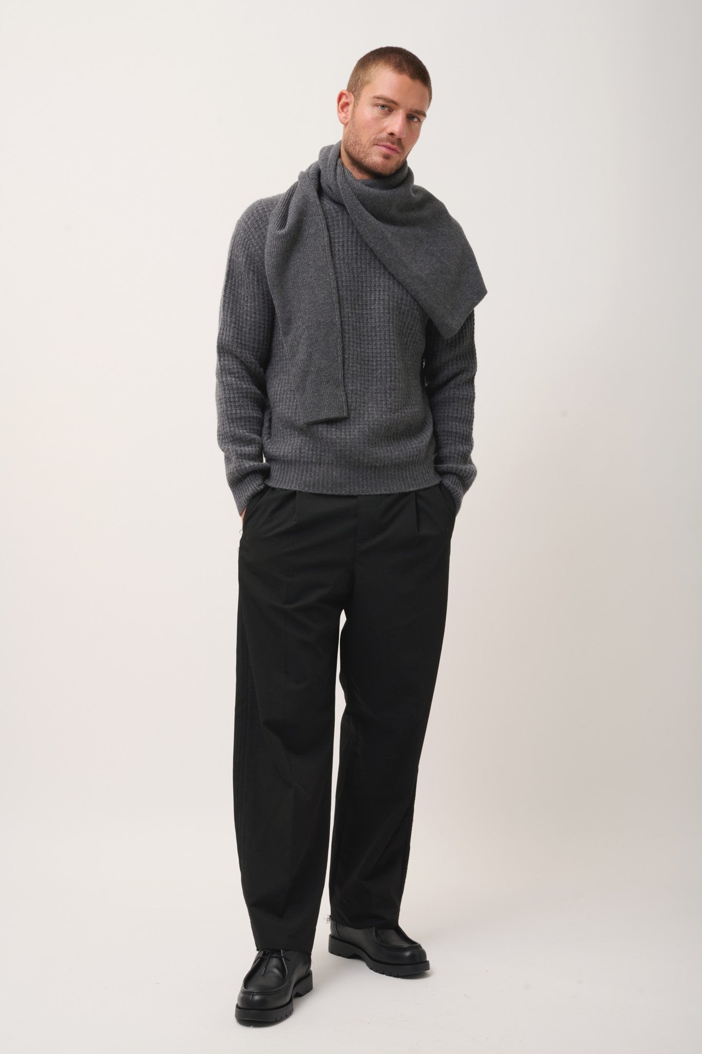 torlen pull col rond 6 fils anthracite chiné 100% cachemire