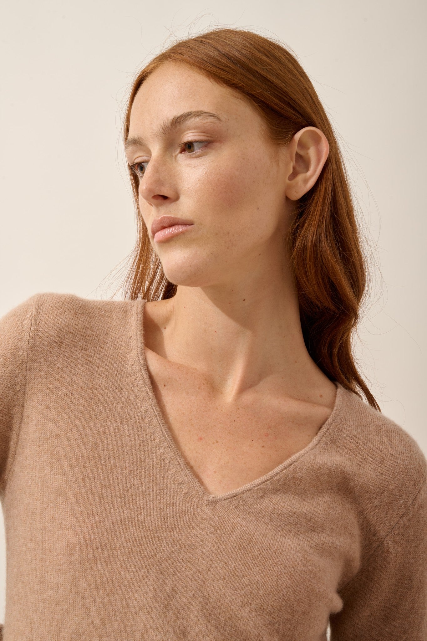 tracy robe col v camel chiné