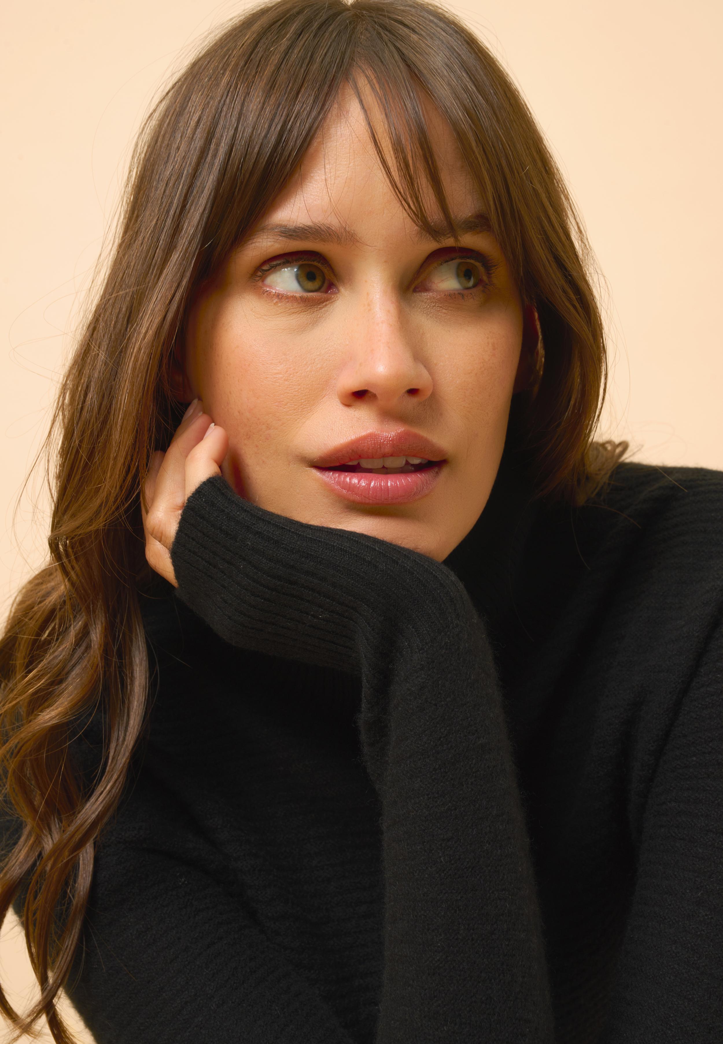 UDNY black turtleneck sweater