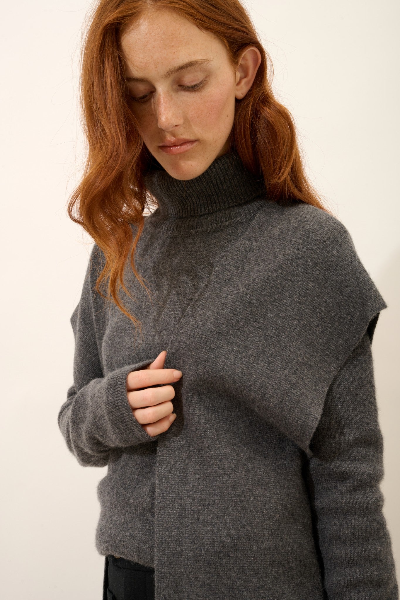 victoire gilet sans manches avec franges anthracite chiné 100% cachemire