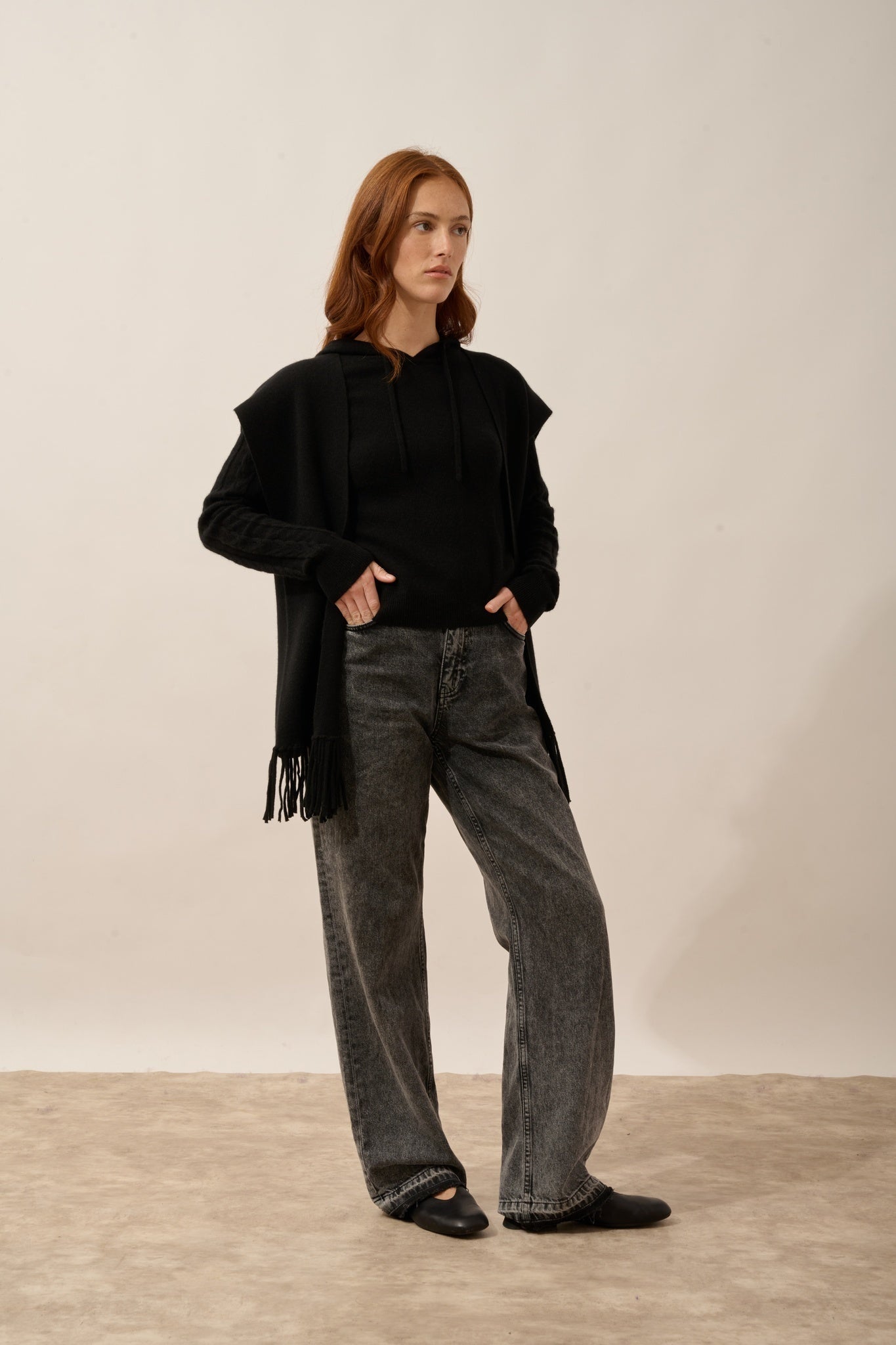 VICTOIRE gilet sans manches avec franges noir