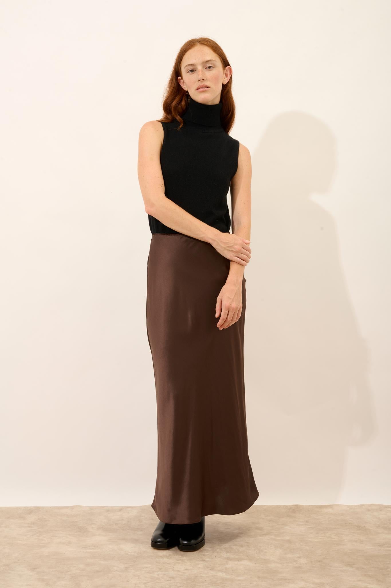 VIOLET pull col roulé noir