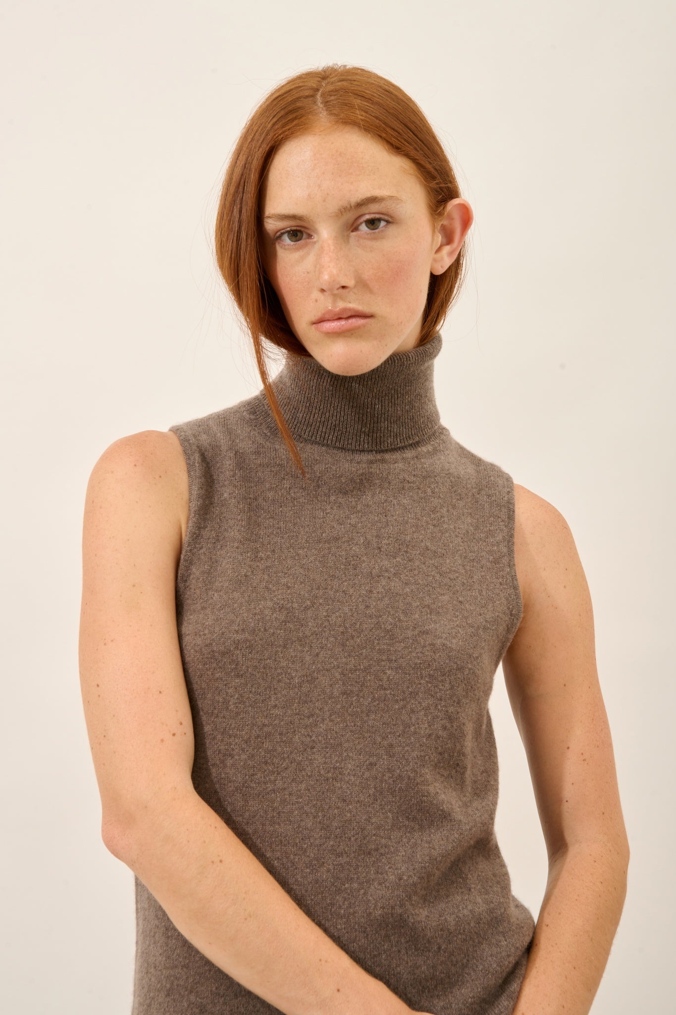 VIOLET pull col roulé taupe chiné