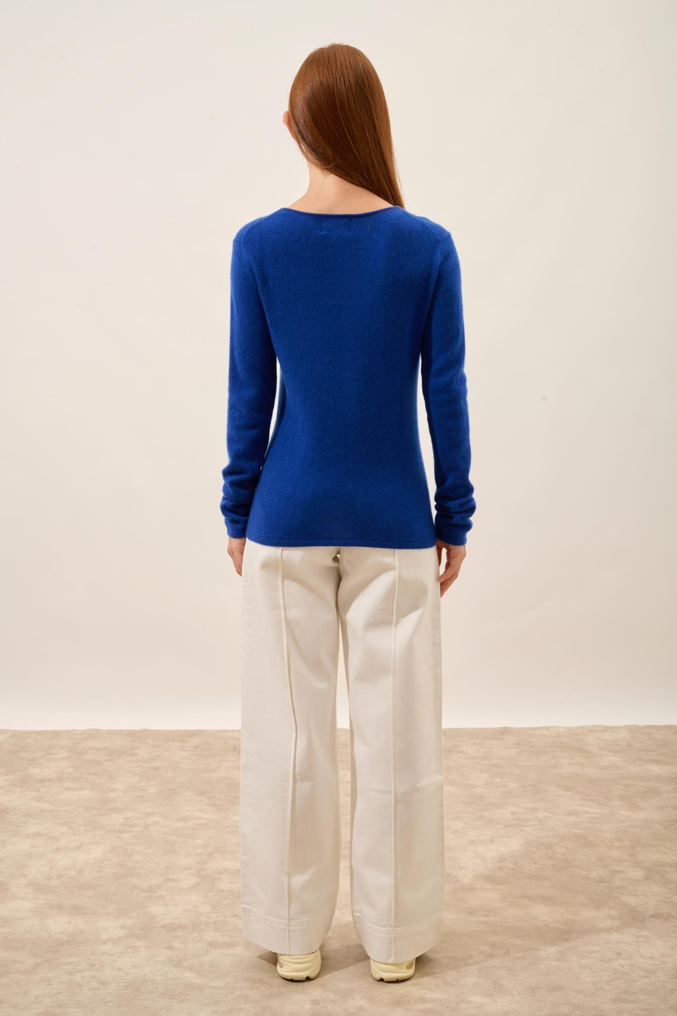 VIVIAN ultramarine round-neck sweater