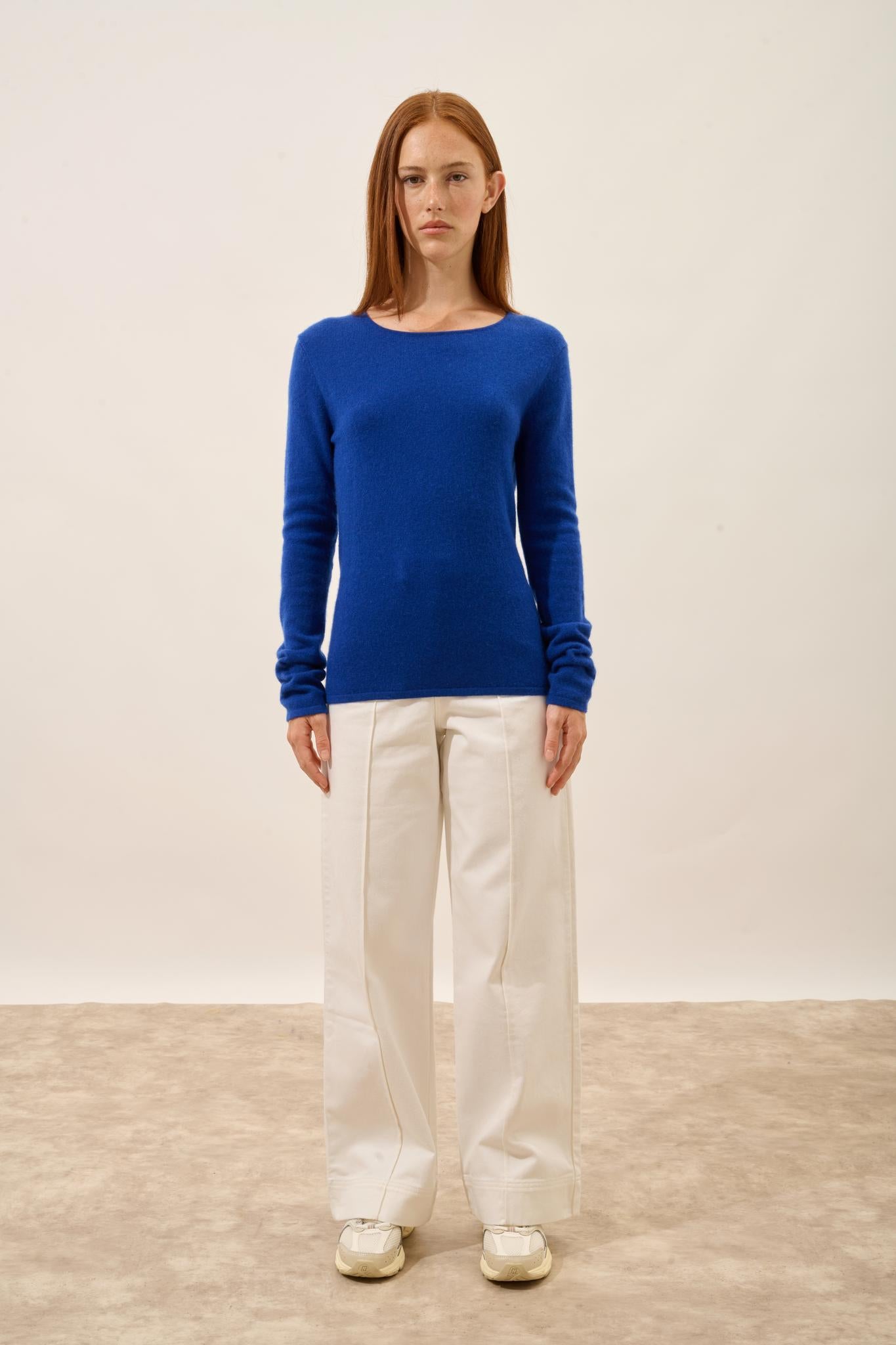 VIVIAN ultramarine round-neck sweater
