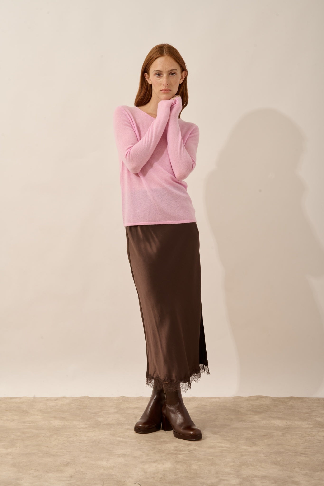 VIVIAN round neck sweater in rose quartz