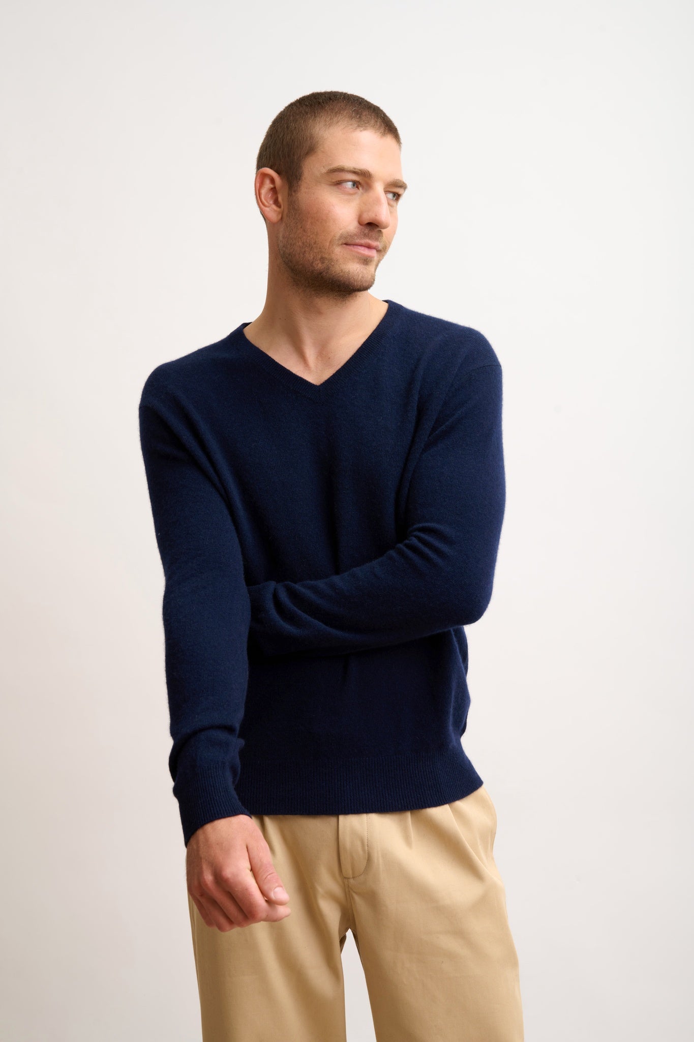 WALT v-neck sweater navy