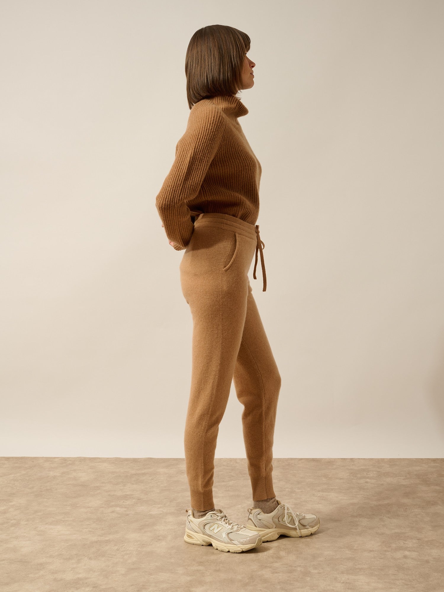 wendy jogging  sahara