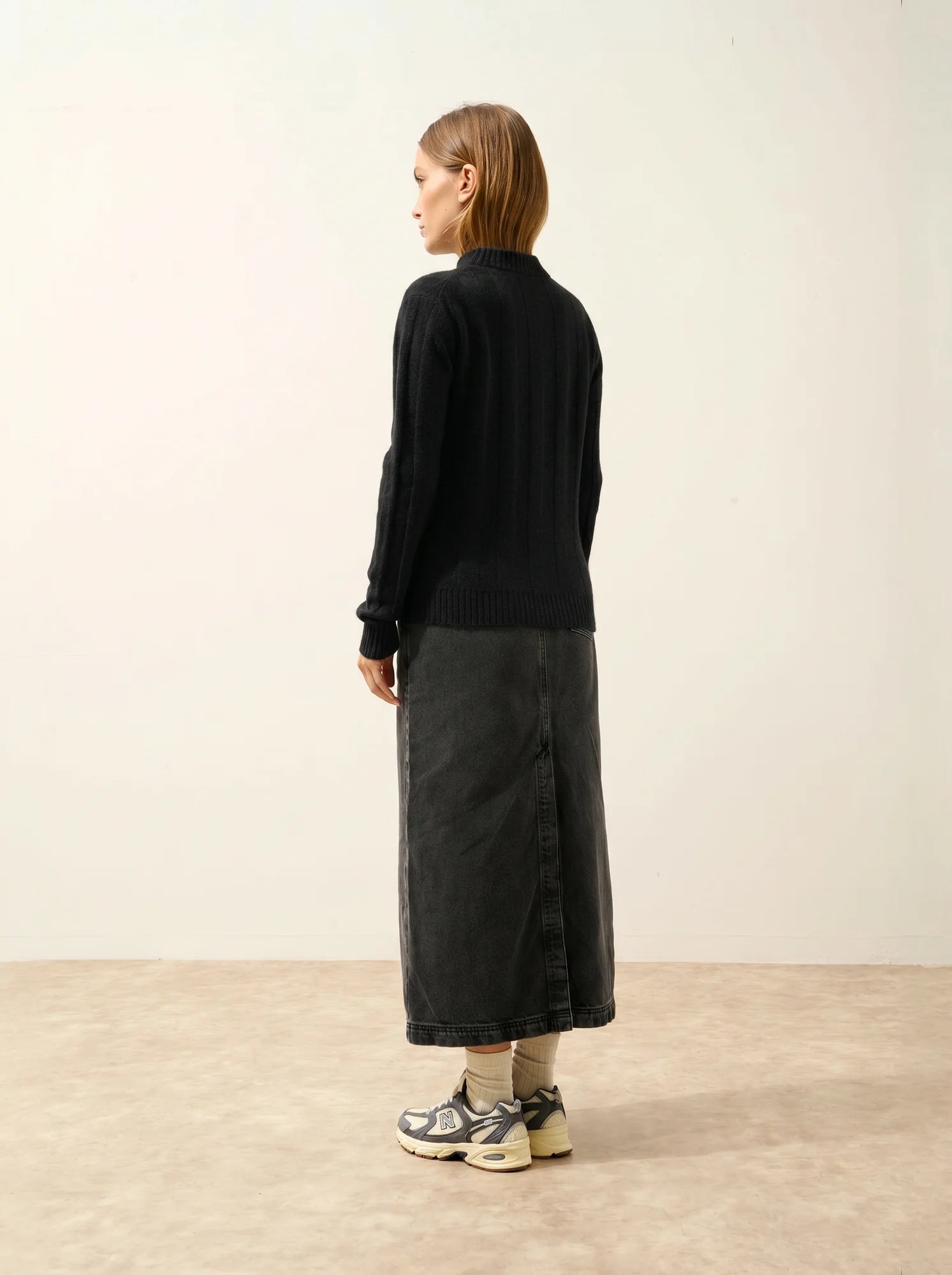 CALINDRA Pull Col Rond 4 Fils Noir